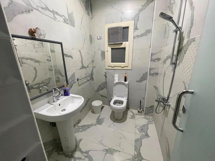 Large3BDR Apartment lovely place