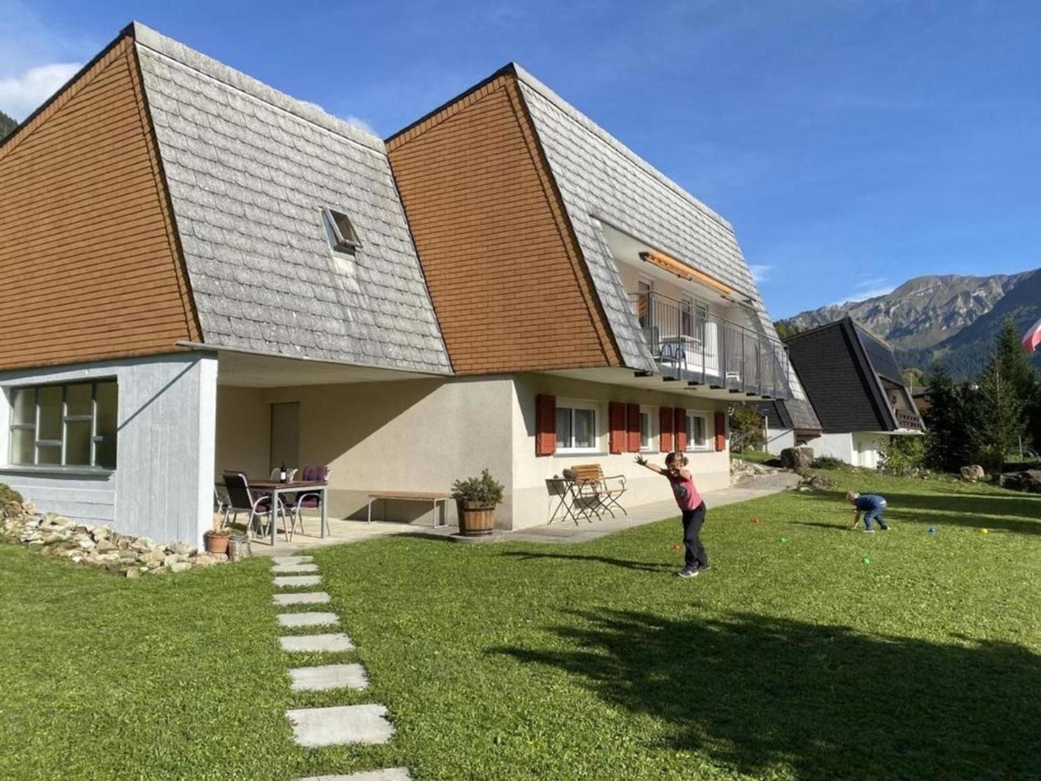 Familienidylle mit Bergpanorama Wohnung im 1 OG Haus Reanchme