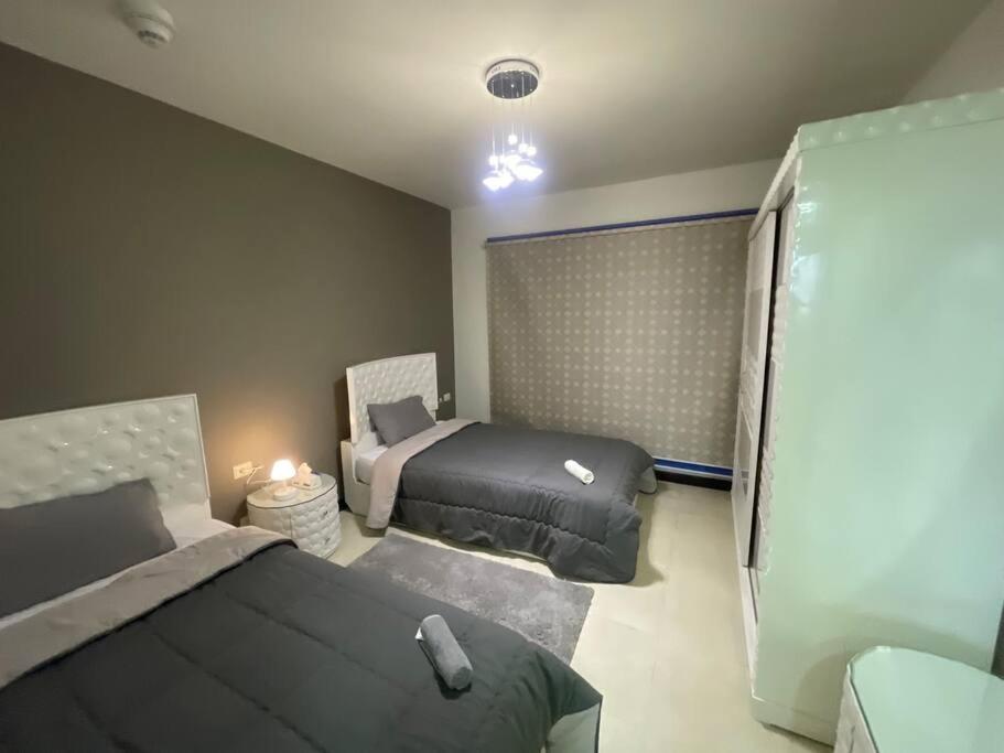2 floors apt with pool in Porto