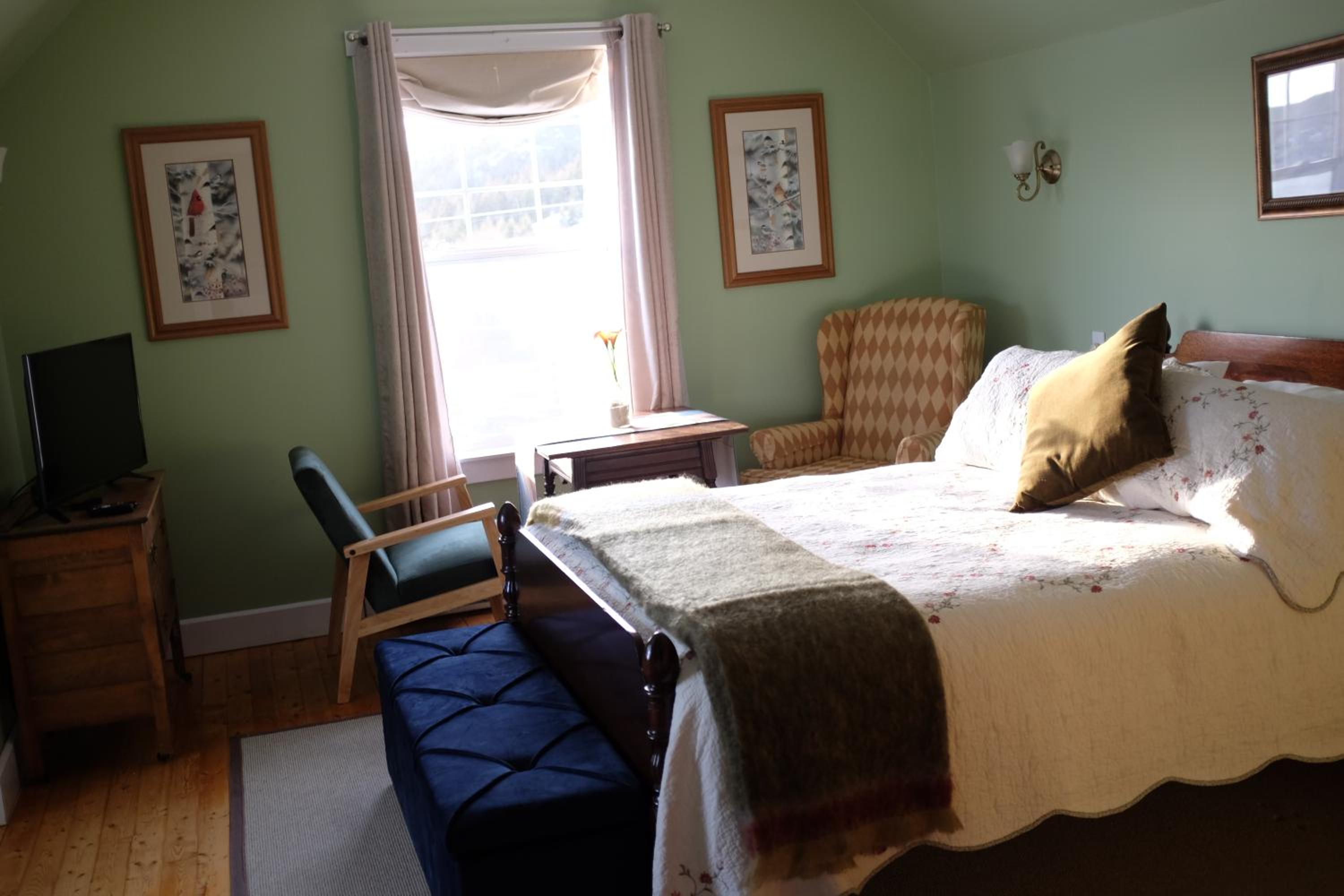 The Bread and Cheese Country Inn