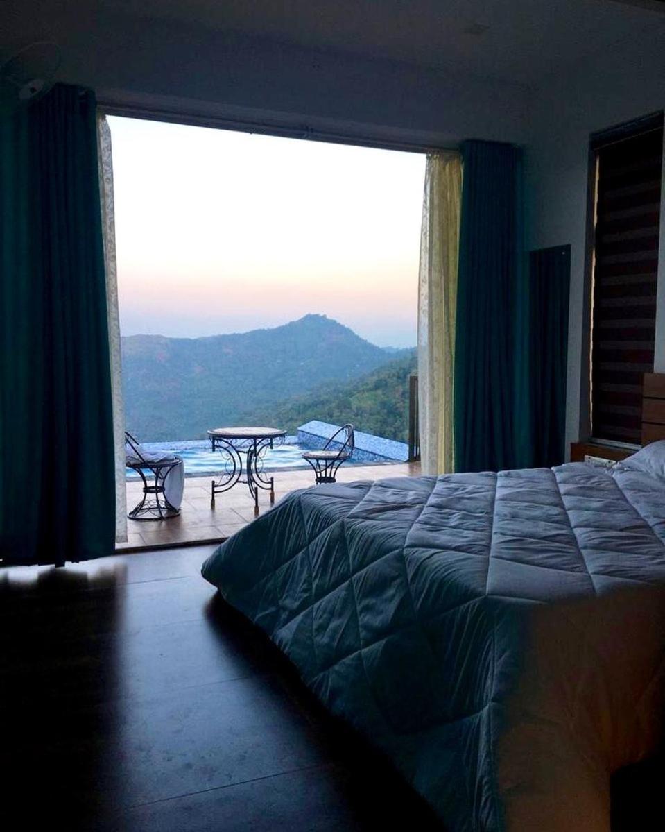 Durrah Hillview