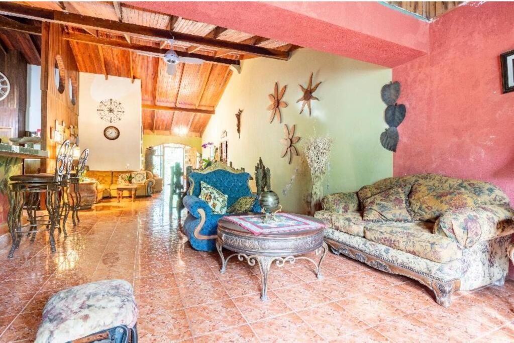 Ranch style beautiful home at Quinta mi Tata
