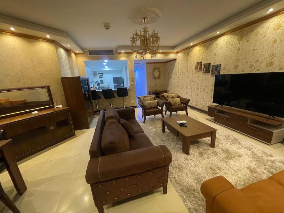 Large 3 bedroom duplex in Nyoum with pool