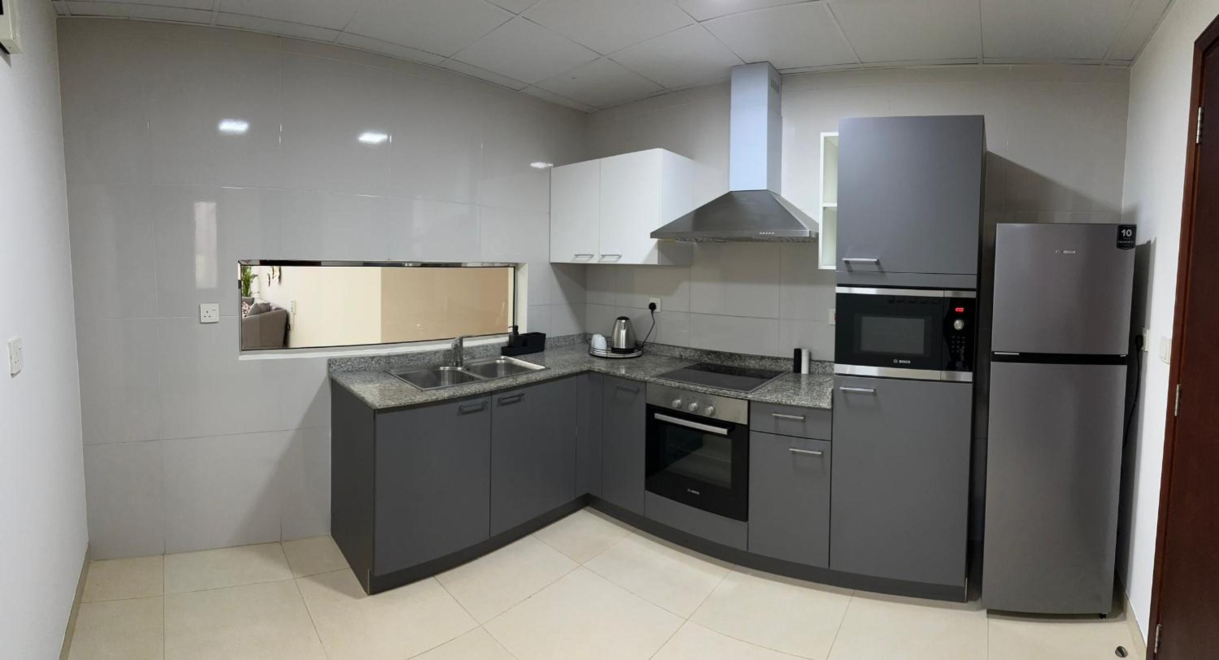Elegant 3-Bed room Sea-View view 2