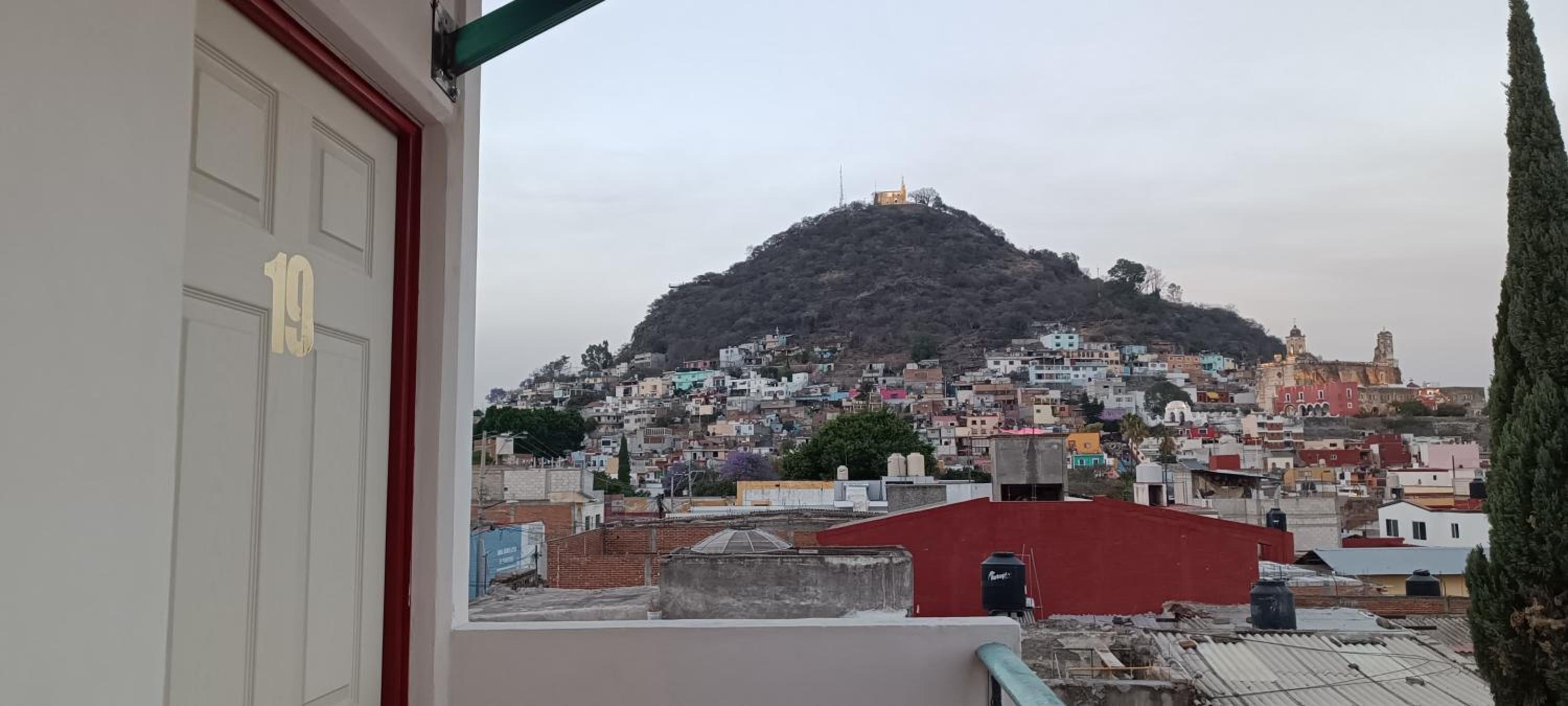 Hotel Posada Los Faroles Atlixco - Image 1