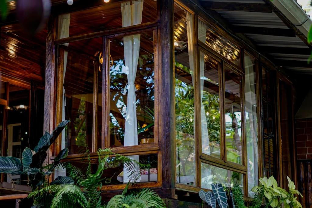 Chalet Santacruz, Casa entera en la naturaleza