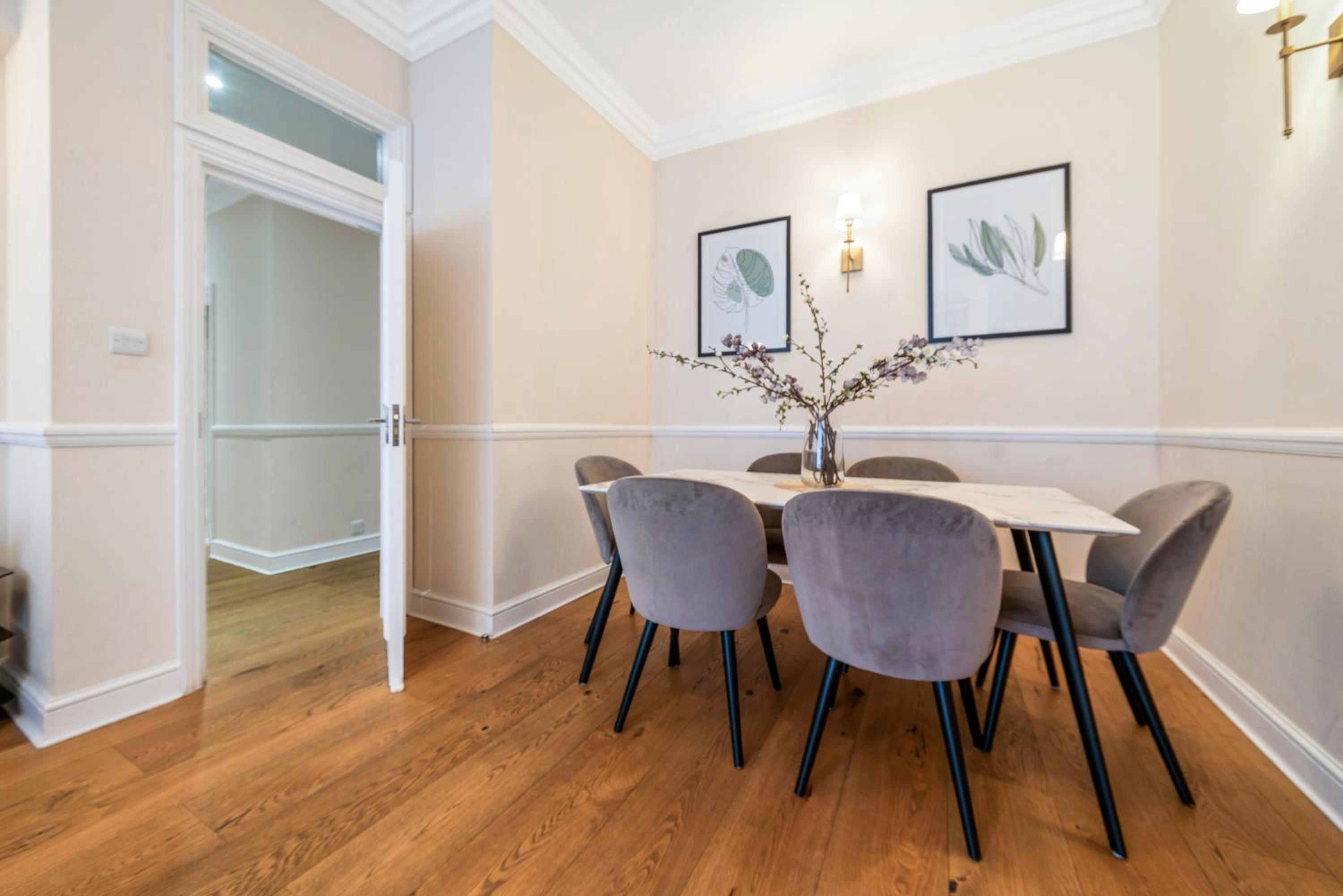 Spectacular 3 Bed in Berkeley Sq Mayfair