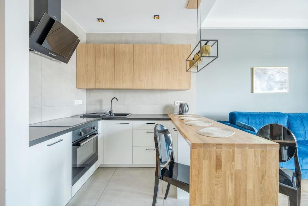 Central Apartments Lodz - City Center - Stylish and Cozy - G147A