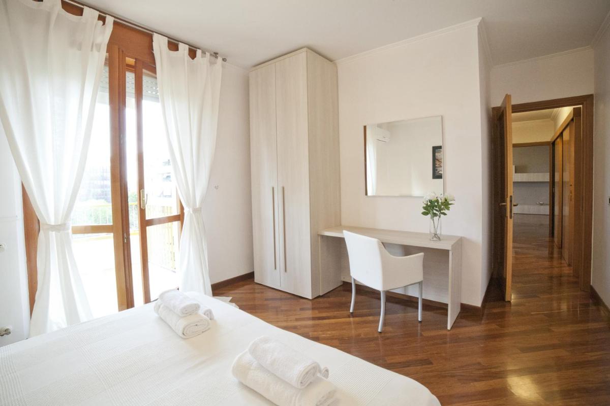 Roman Holidays all'Eur