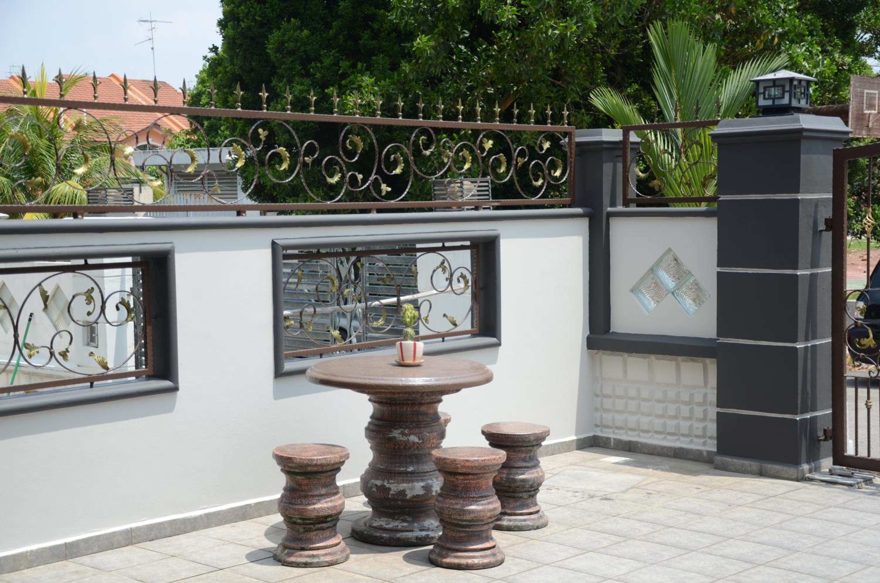 Jiaxin Homestay - Desa Terbau 家馨民宿