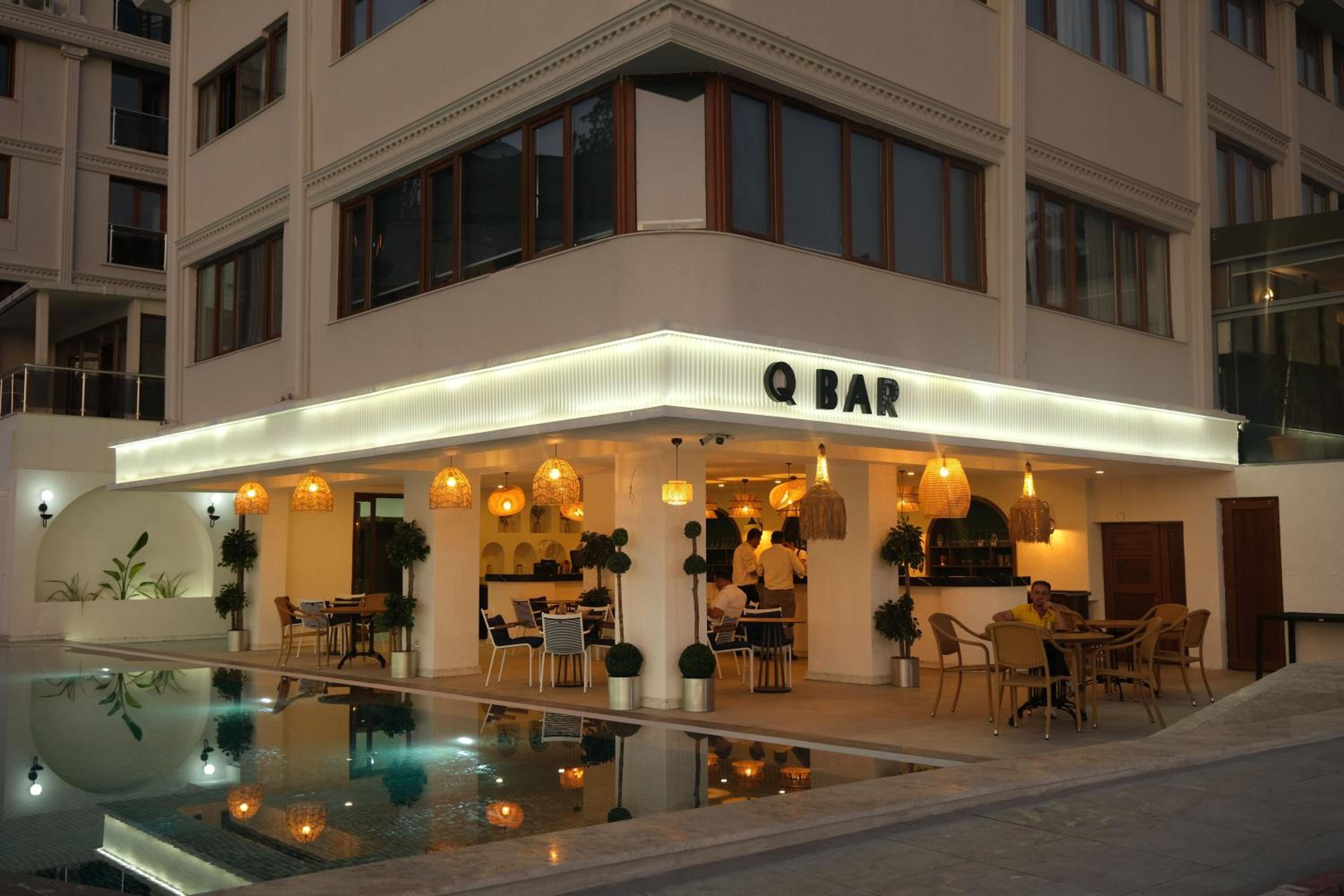 Qinn Otel - Image 64