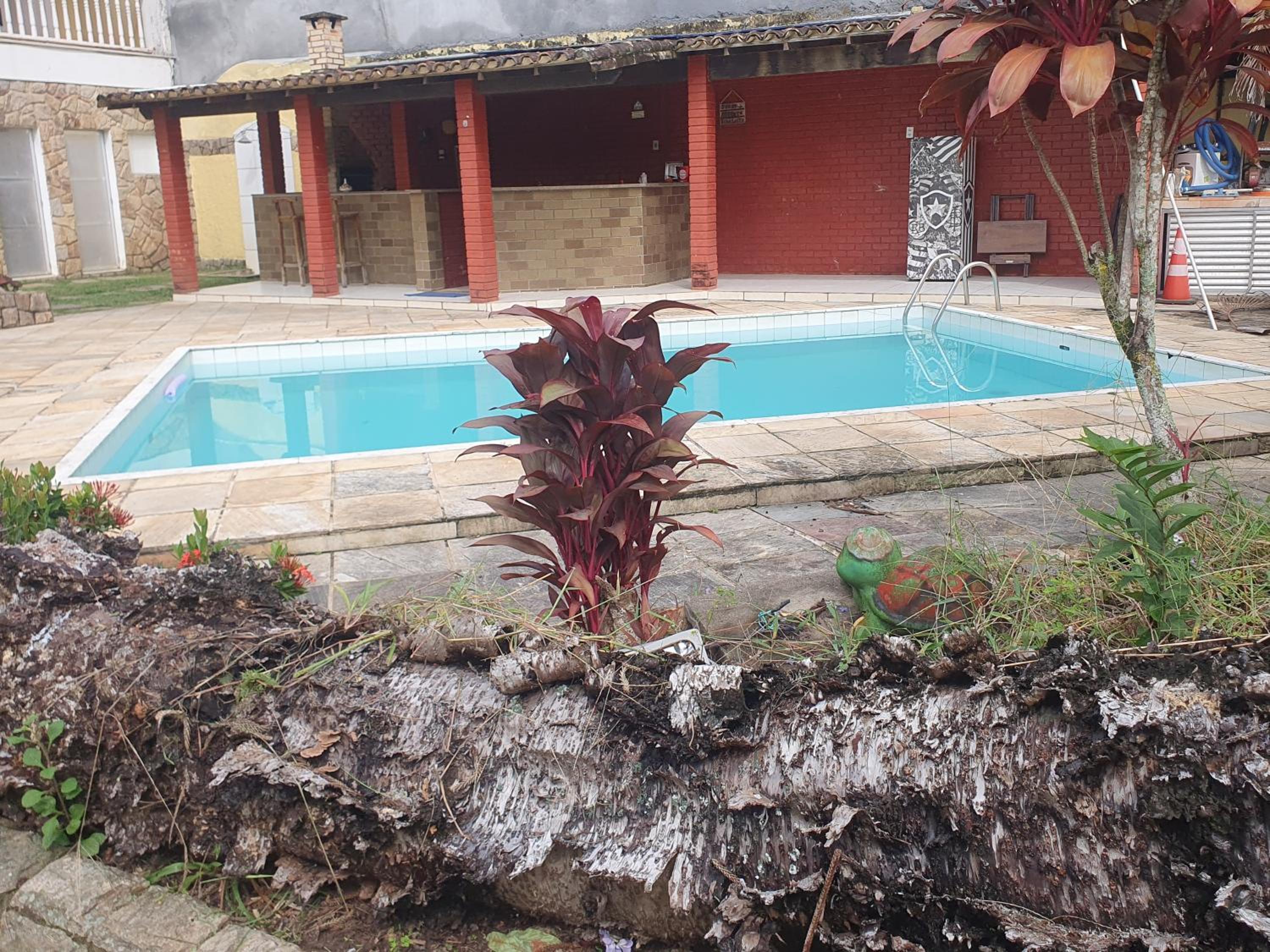 Garatucaia 60m da praia