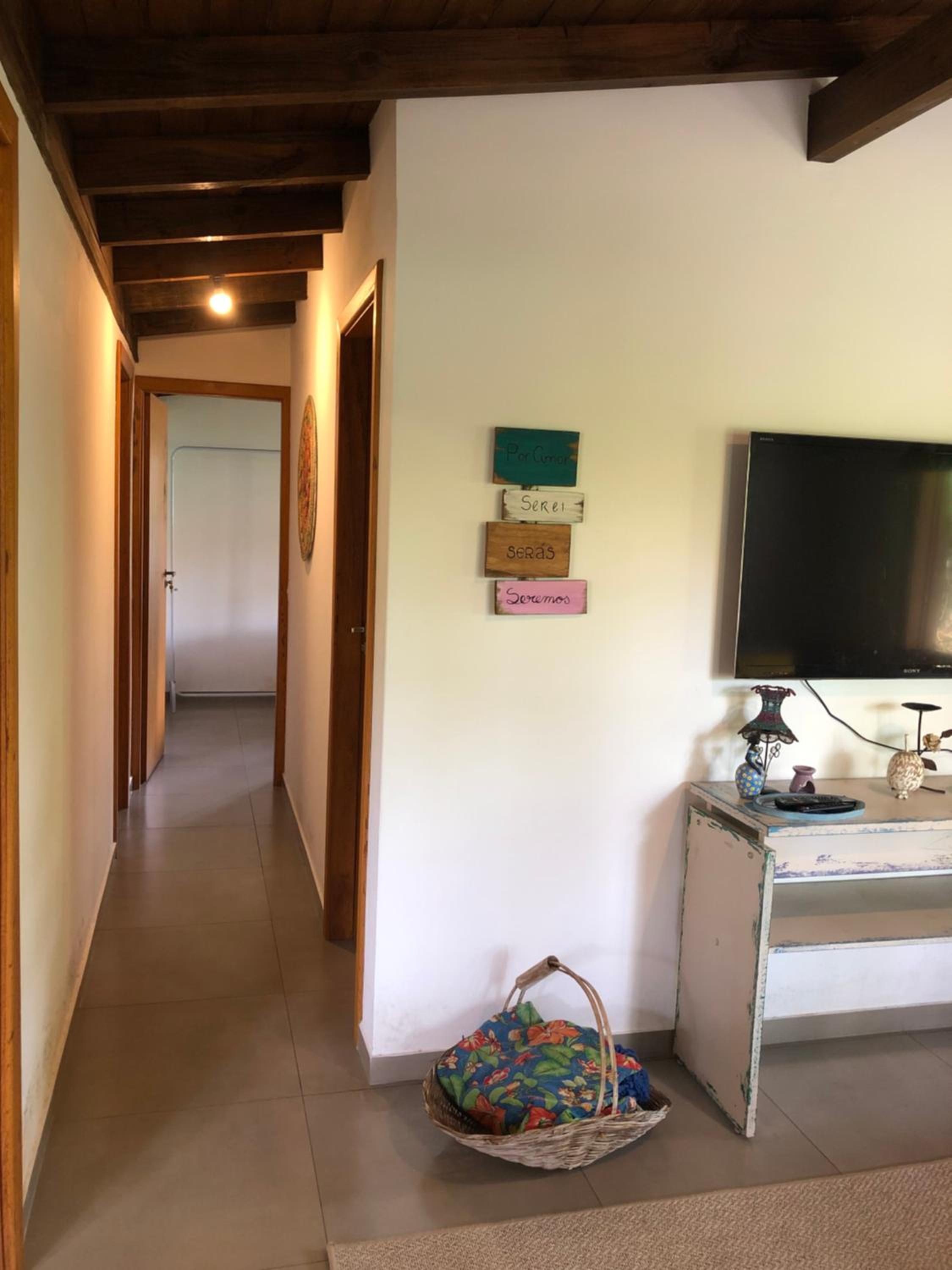 Casa na Barra ampla e arejada com jardim incrível