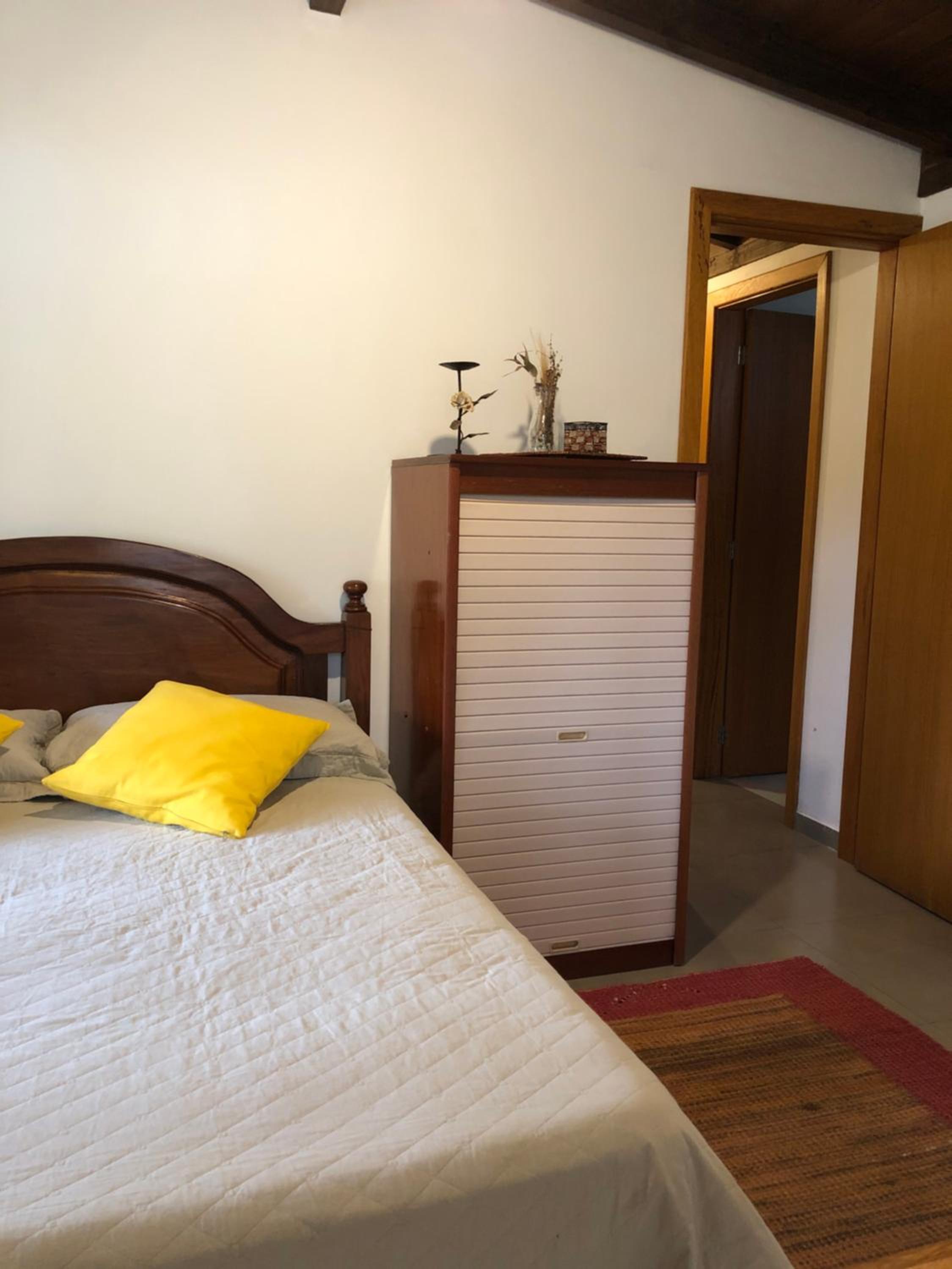 Casa na Barra ampla e arejada com jardim incrível