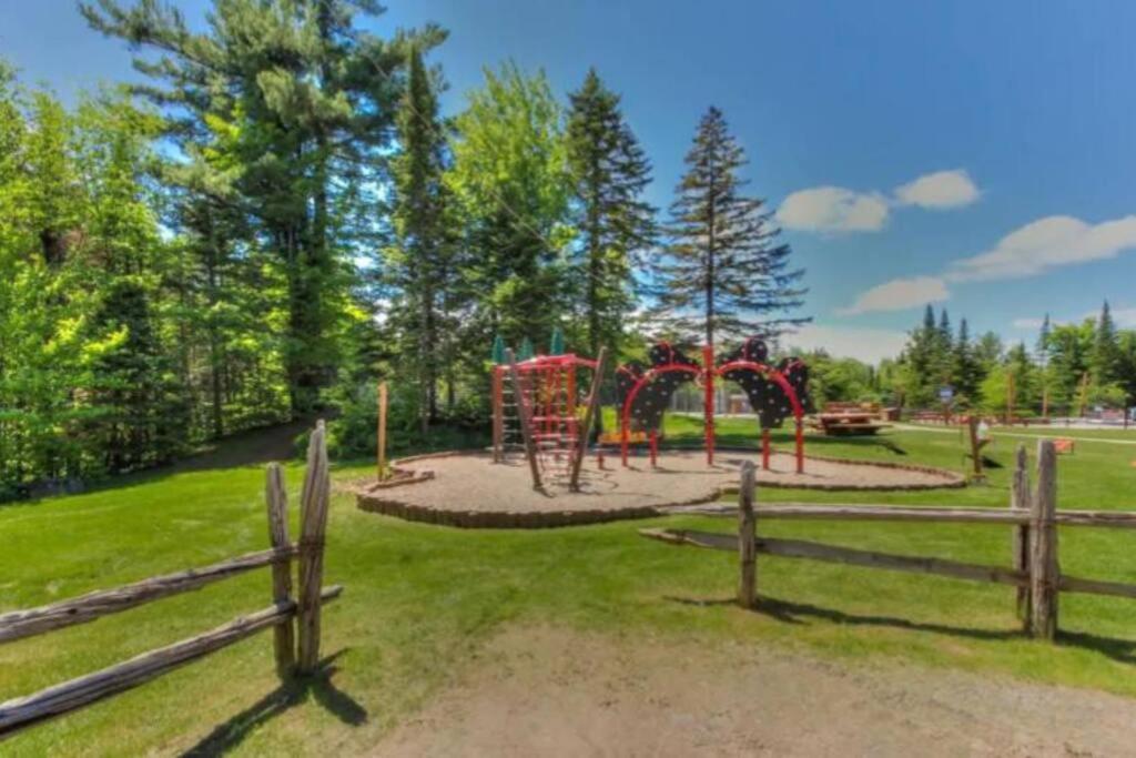 Fiddler Lake Resort - Deer 59