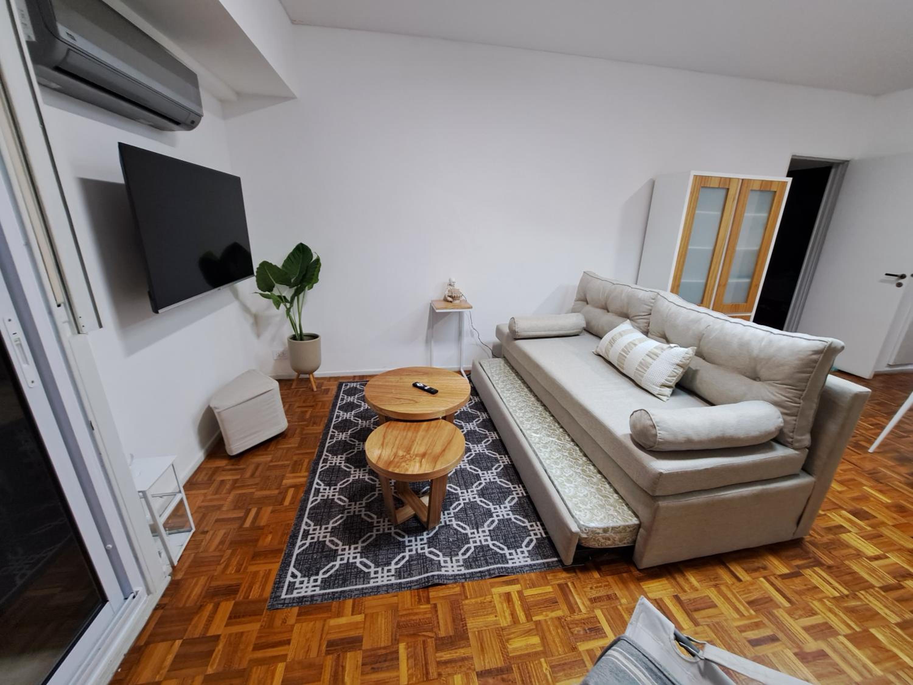 SELIZ SUITES PANORÁMICO con Garage auto Mediano