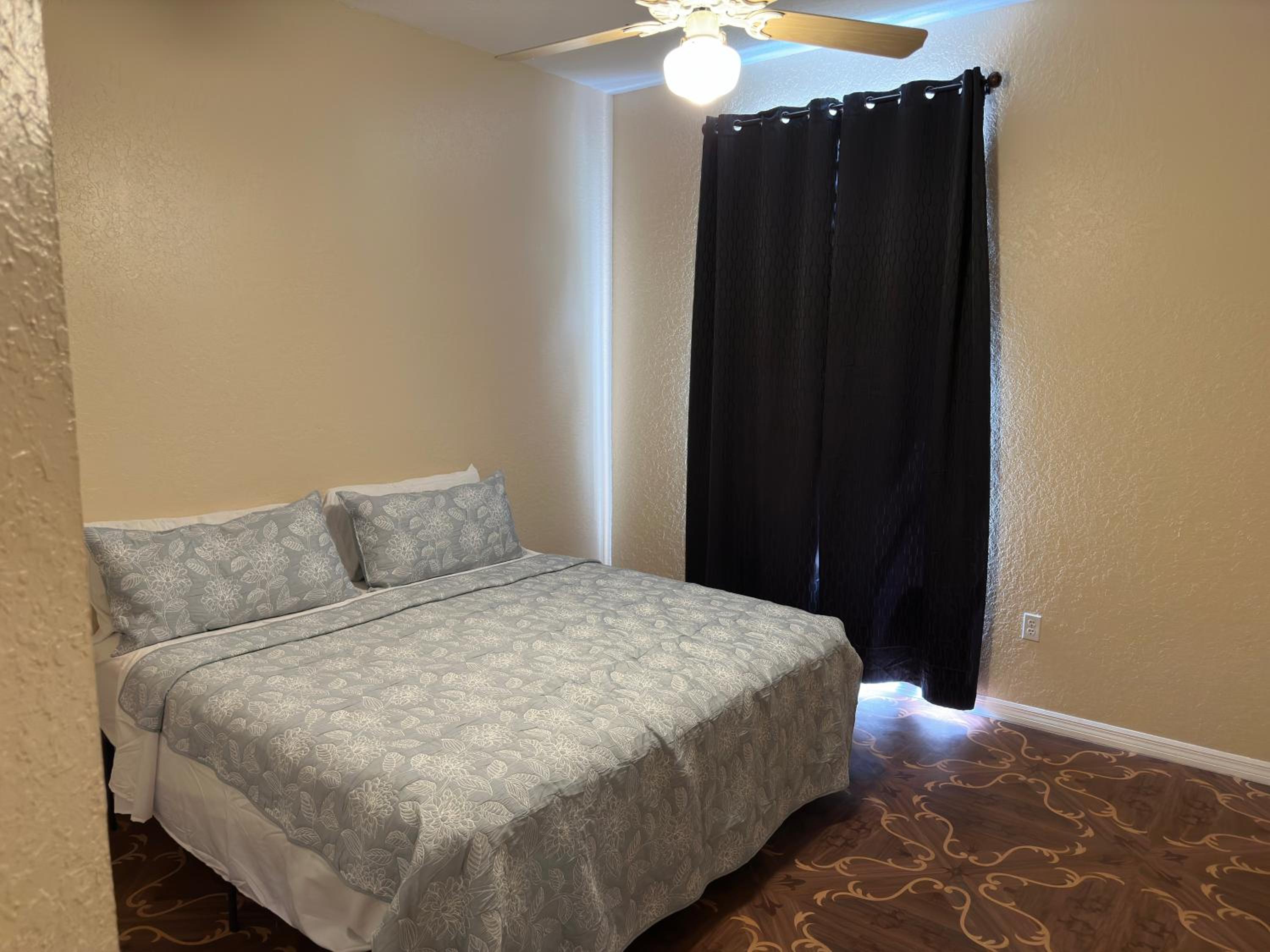 Orlando 20 Guests Centrally Located with Game Room