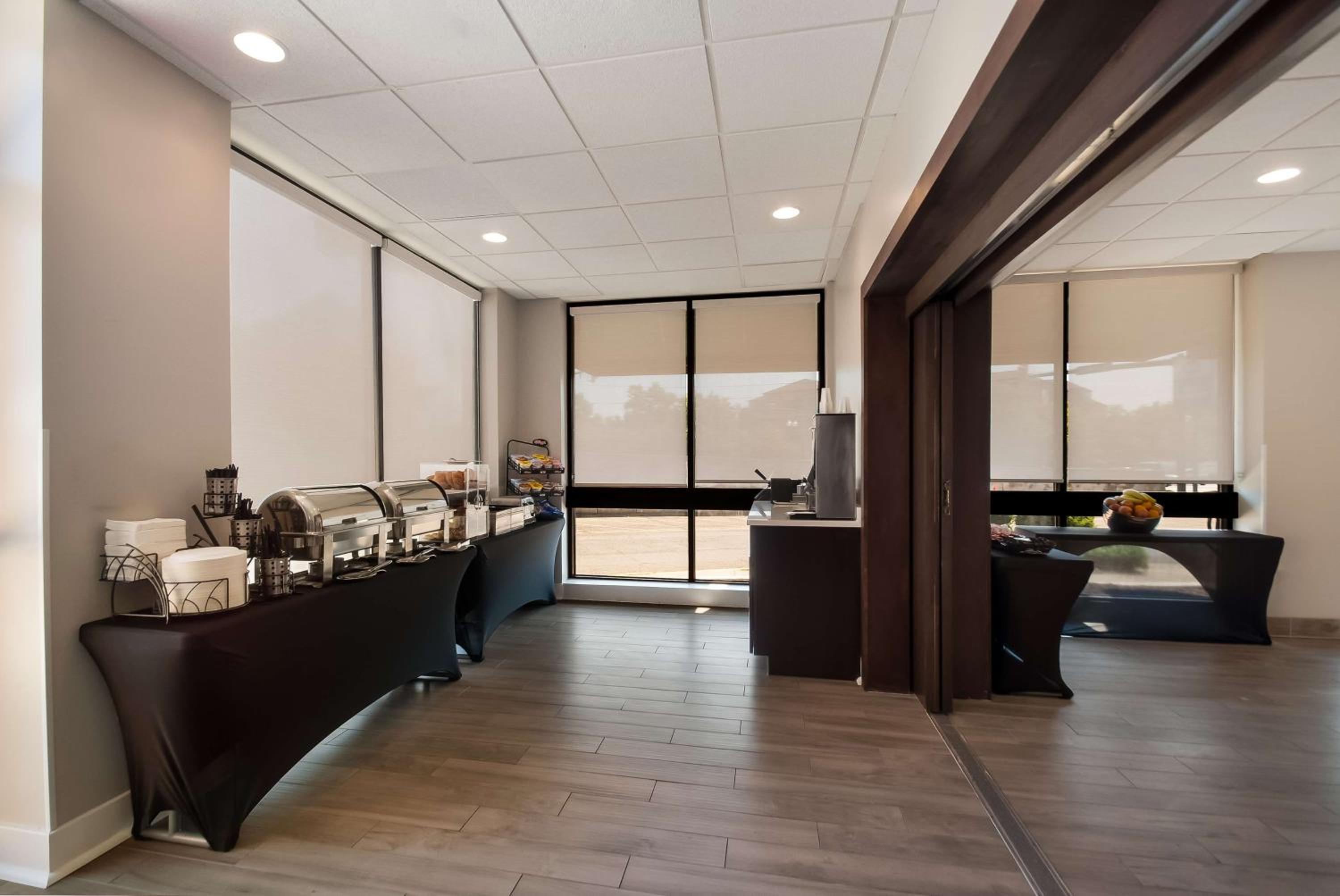 Washington DC Vacations - Best Western Springfield - Property Image 4