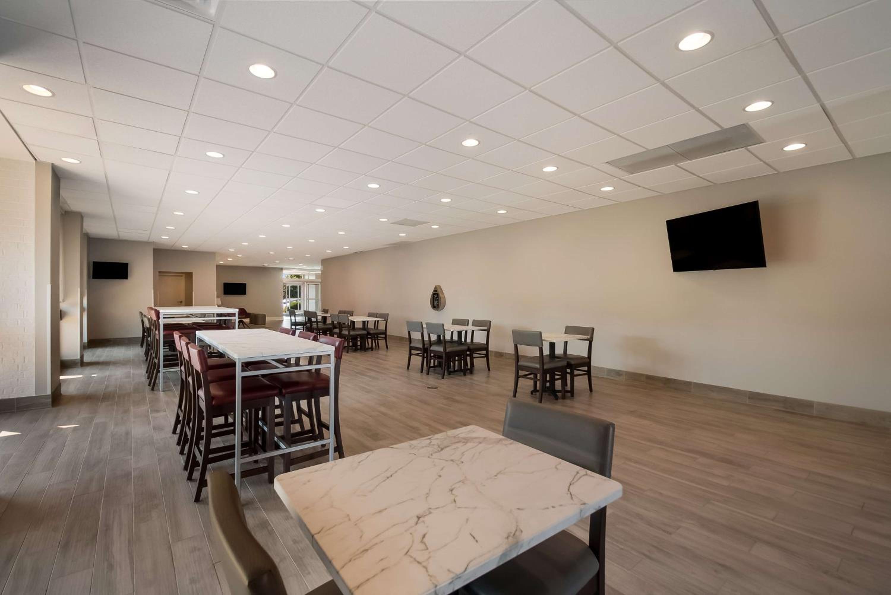 Washington DC Vacations - Best Western Springfield - Property Image 3