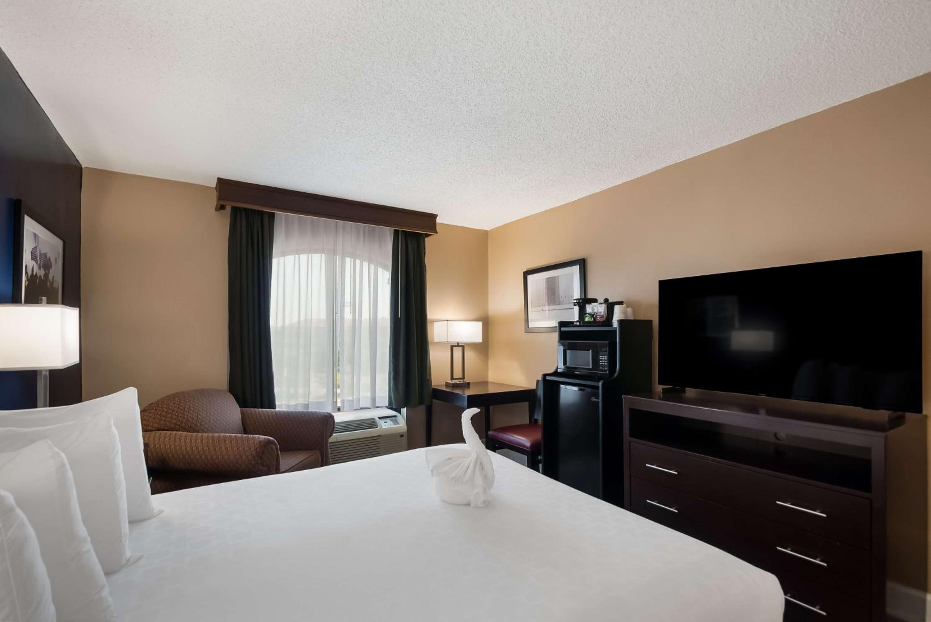 Springfield Vacations - Best Western Springfield - Property Image 16