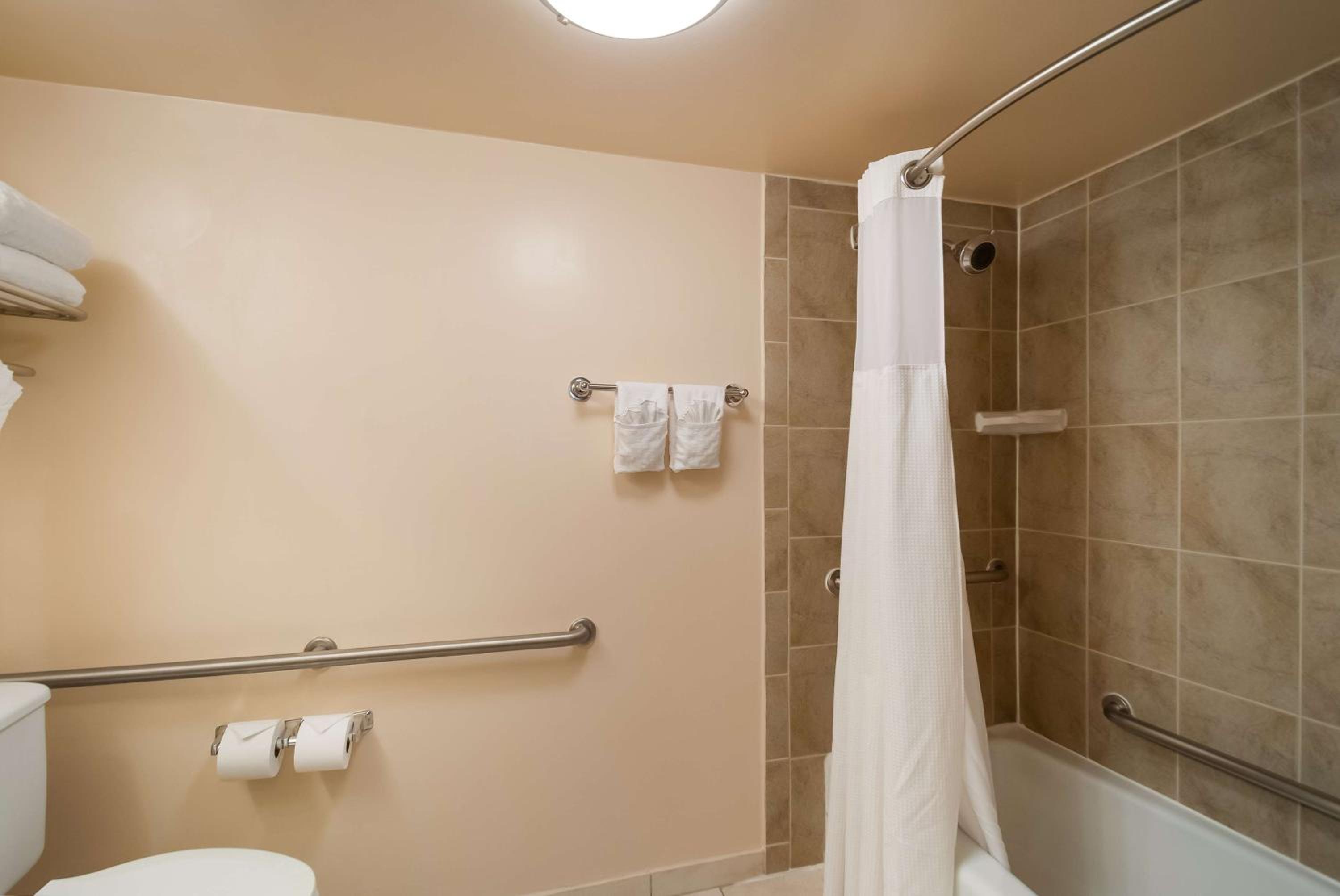 Springfield Vacations - Best Western Springfield - Property Image 10