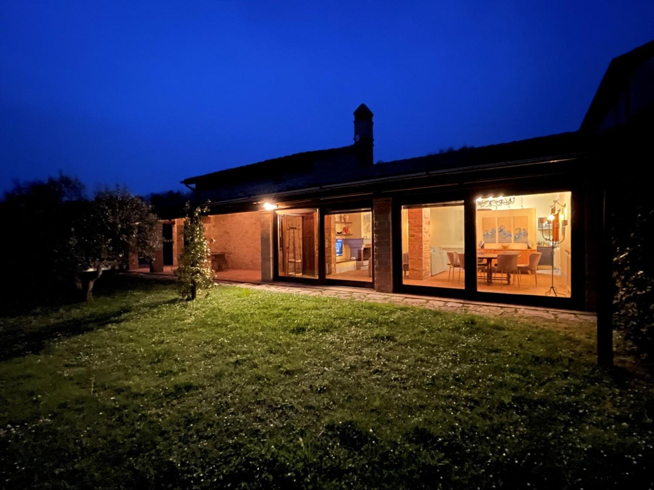 Typical Umbrian FarmHouse with Swimming Pool view 3