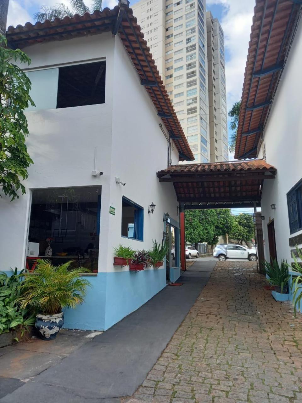 CR Hotel Bueno