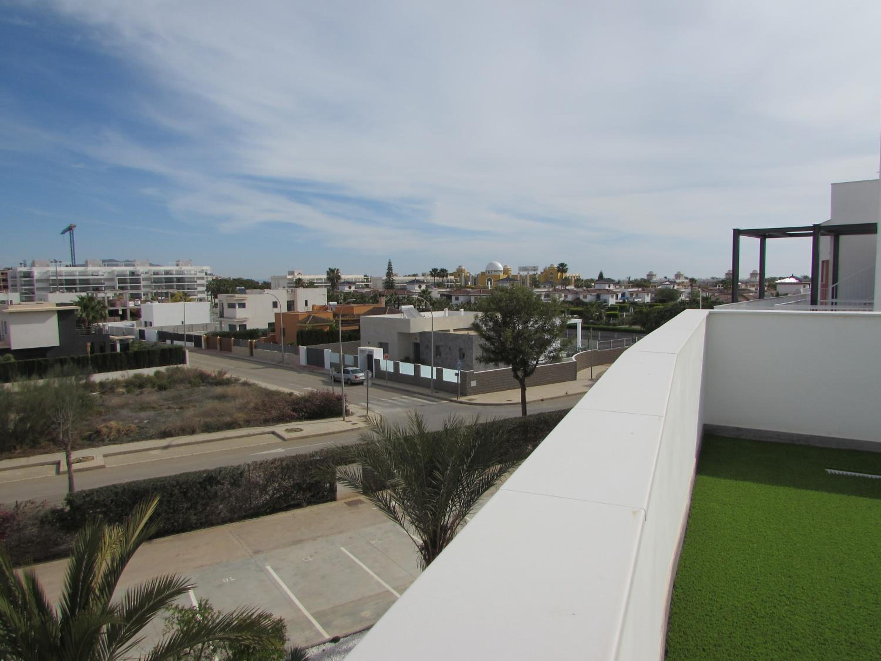 PUERTA DE ORIENTE BEACH HOME