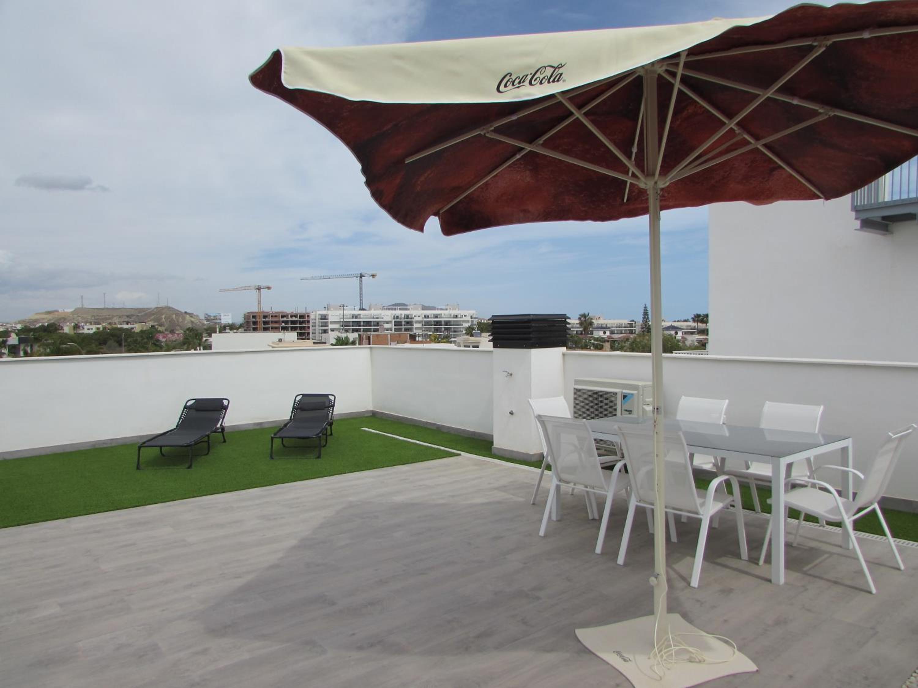 PUERTA DE ORIENTE BEACH HOME