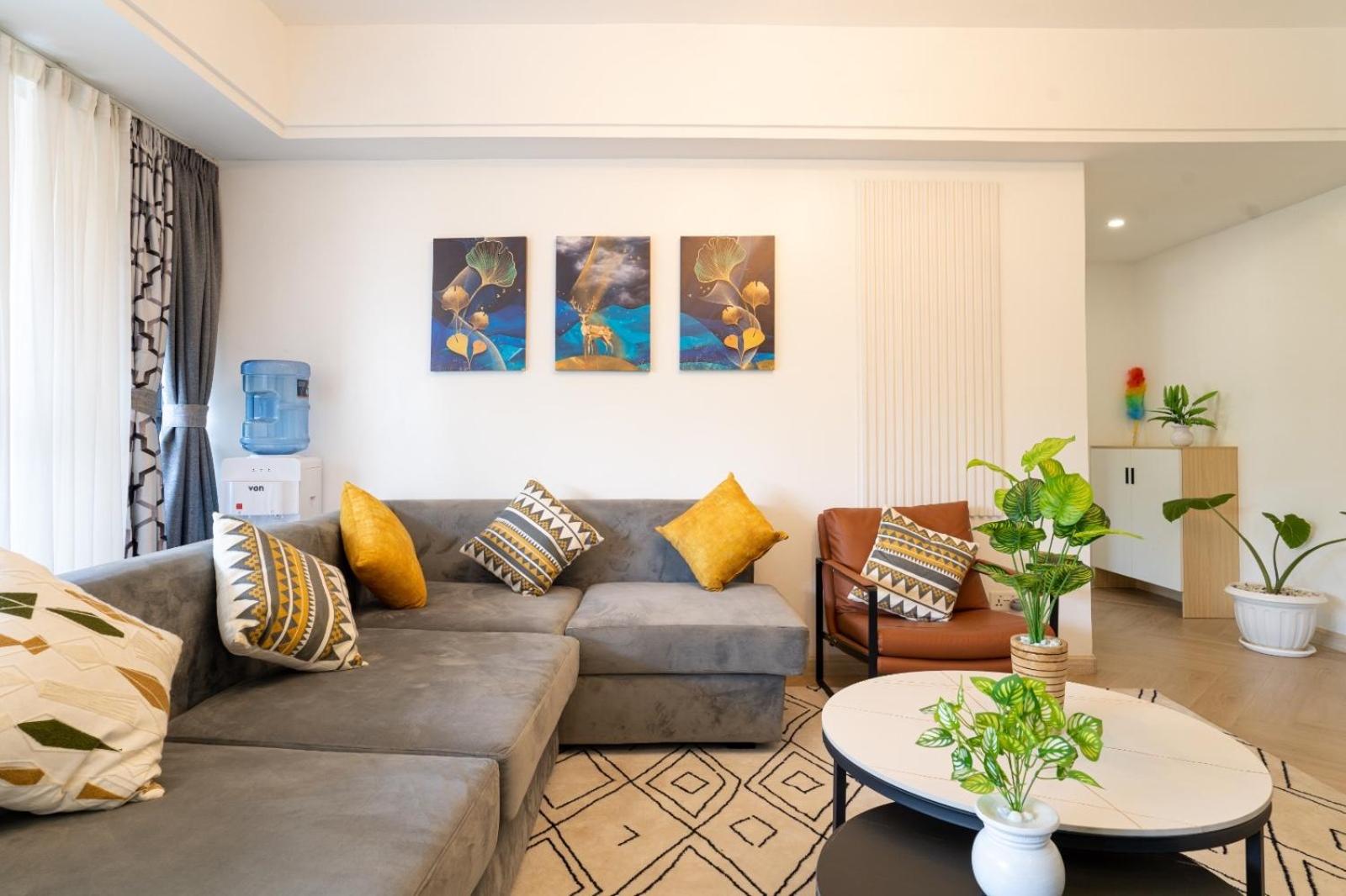 Laurel Hill Suites view 3