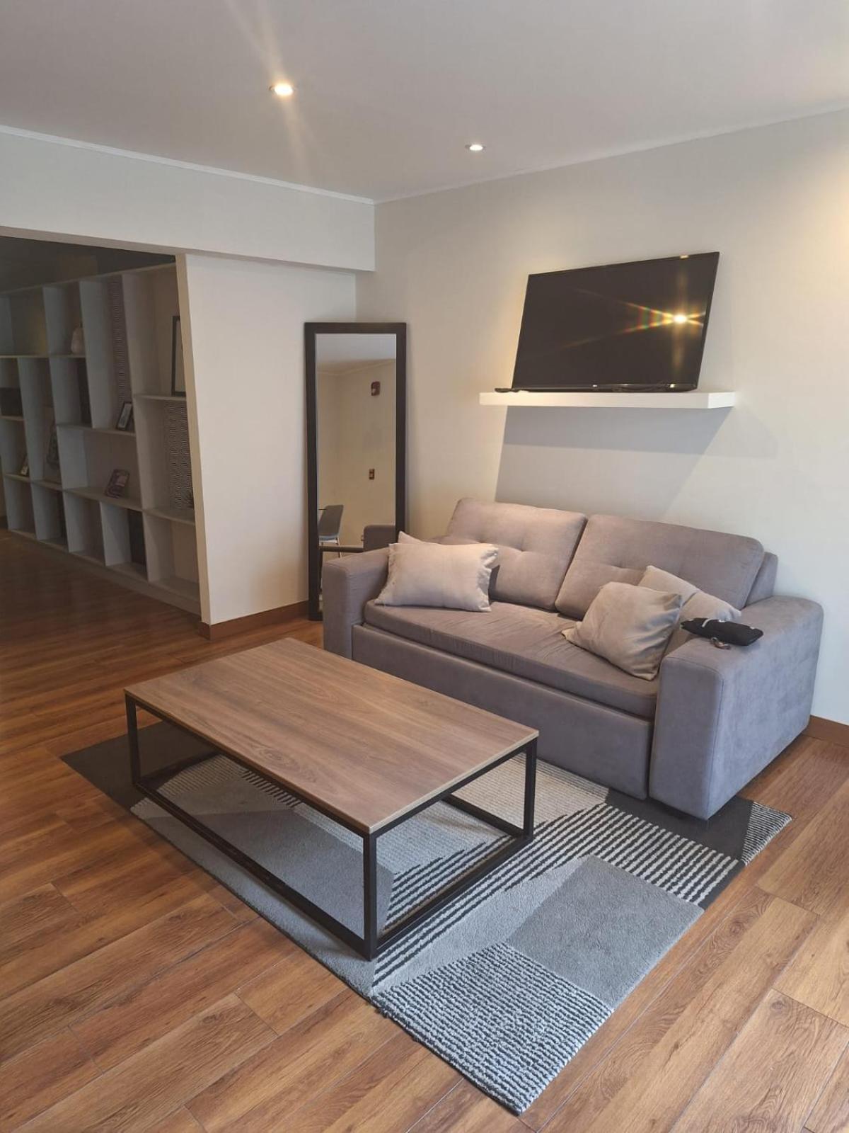 Gorgeous 2BDRM with A/C - Miraflores view 3