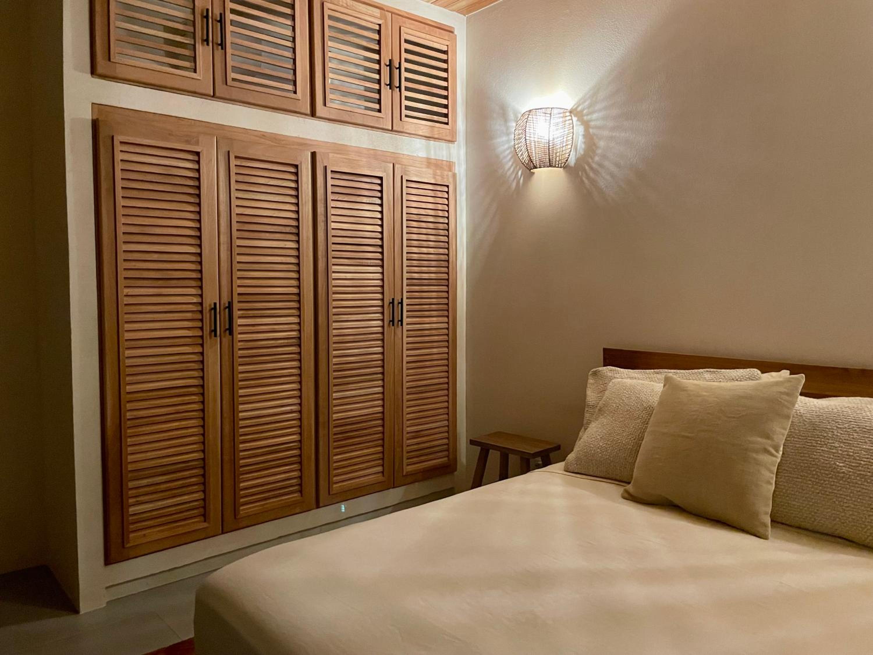 Ocean Sounds Villa Mango - walk to Playa Hermosa