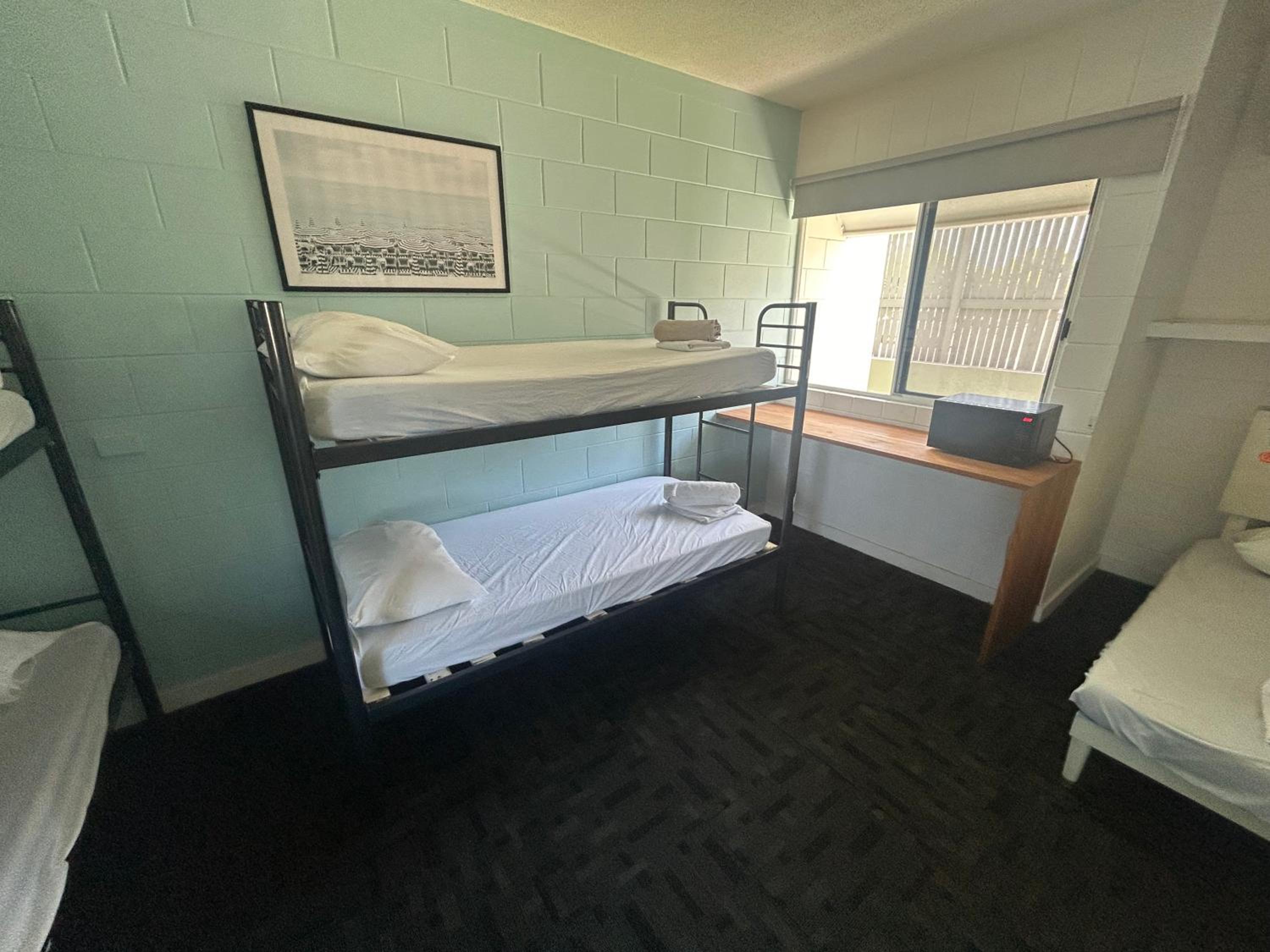 Seaside Lodge Hostel Townsville- right next to coles, 2 mins walk to strand & CBD- Passport required