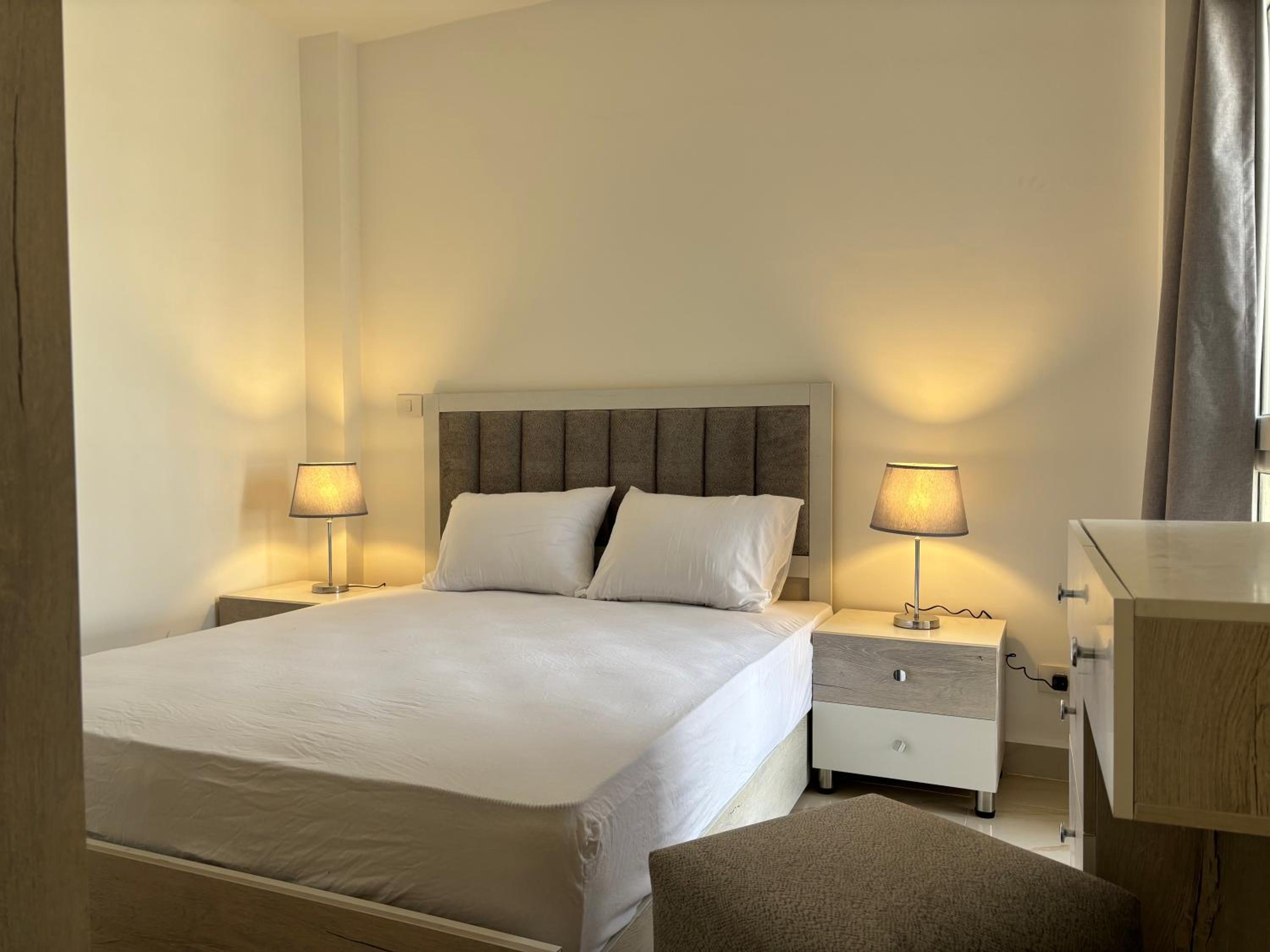 Luxury Inn: 2BR Prime location in Madinaty B12 view 4