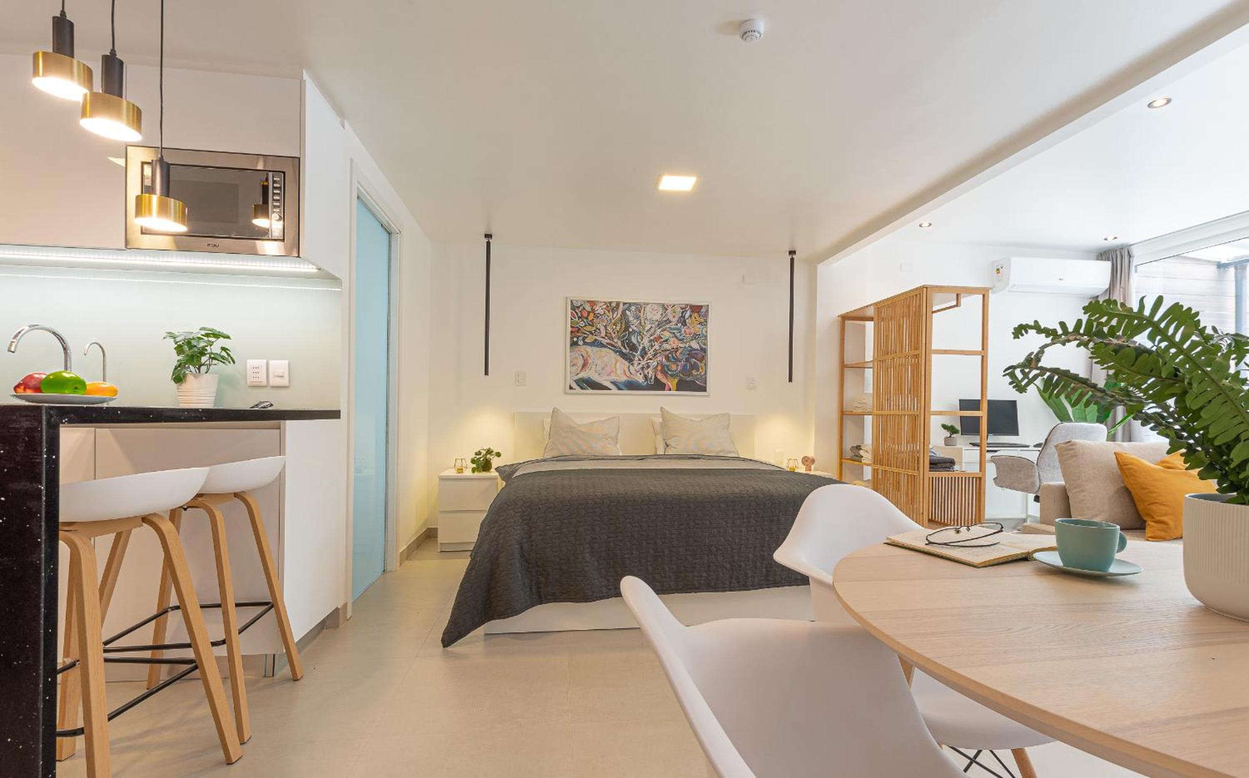 King-size bed with terrace and Air Conditioning!