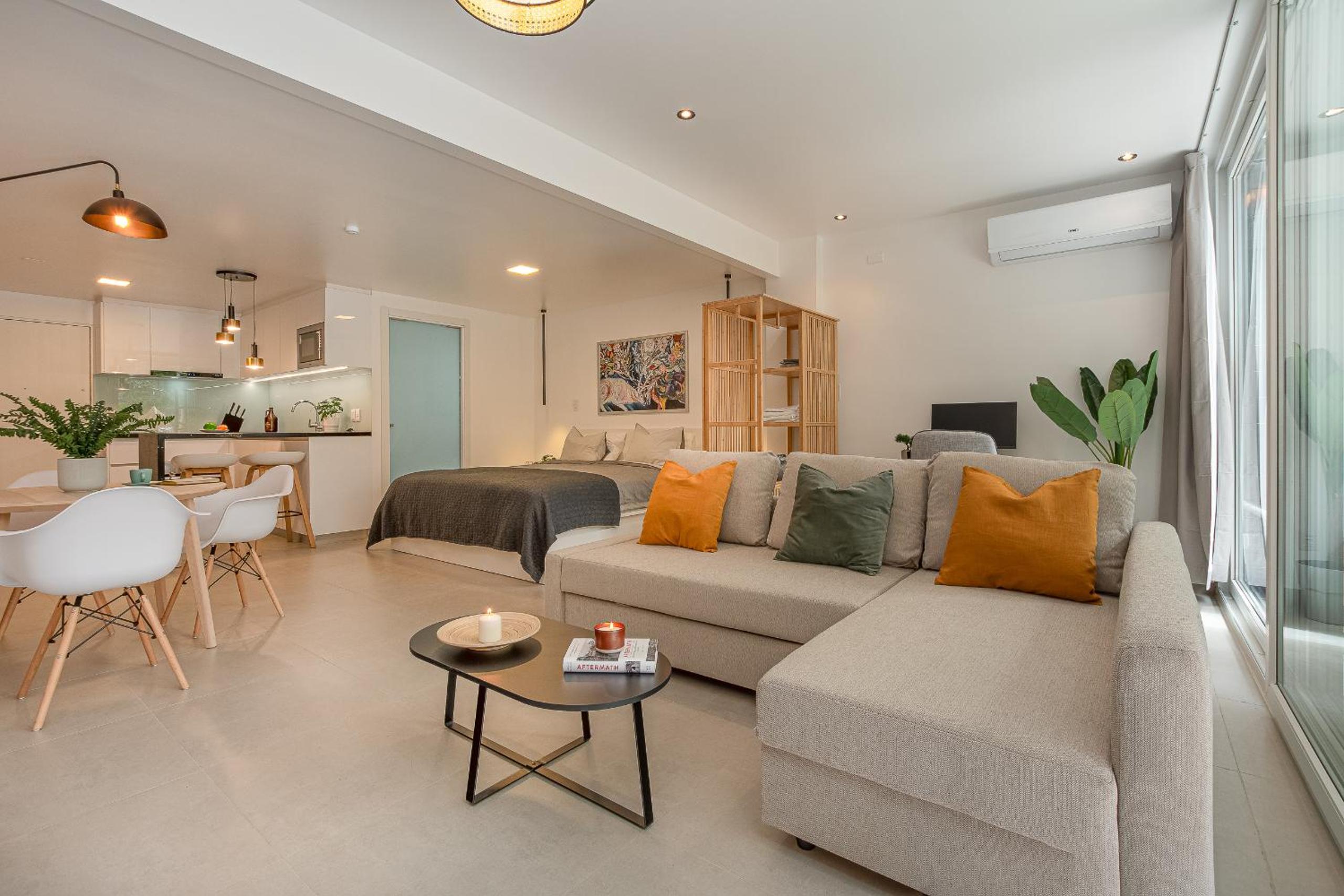 King-size bed with terrace and Air Conditioning!