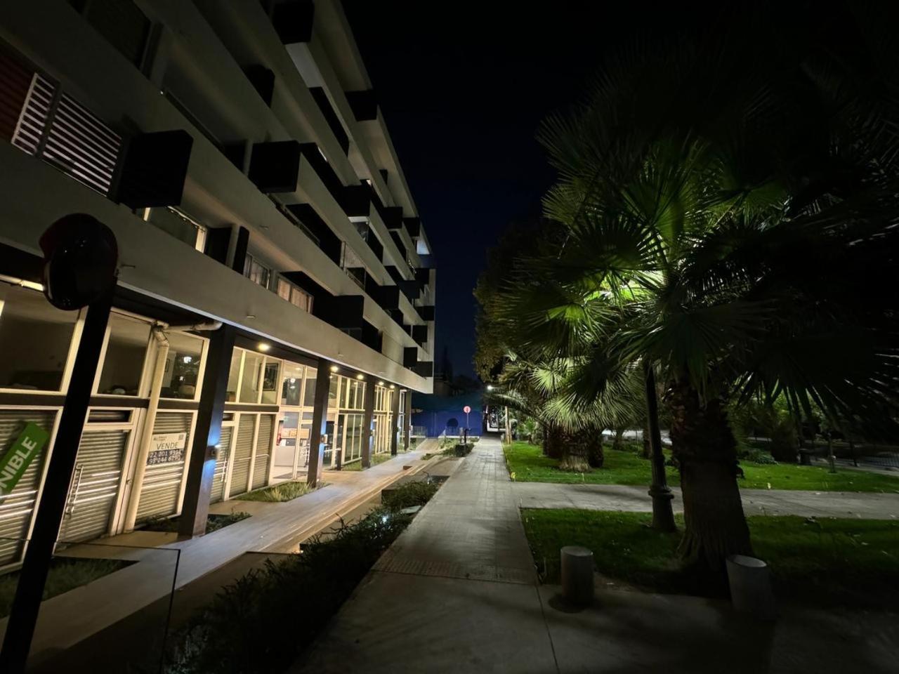 Departamento estudio frente al Parque Ohiggins y Movistar Arena