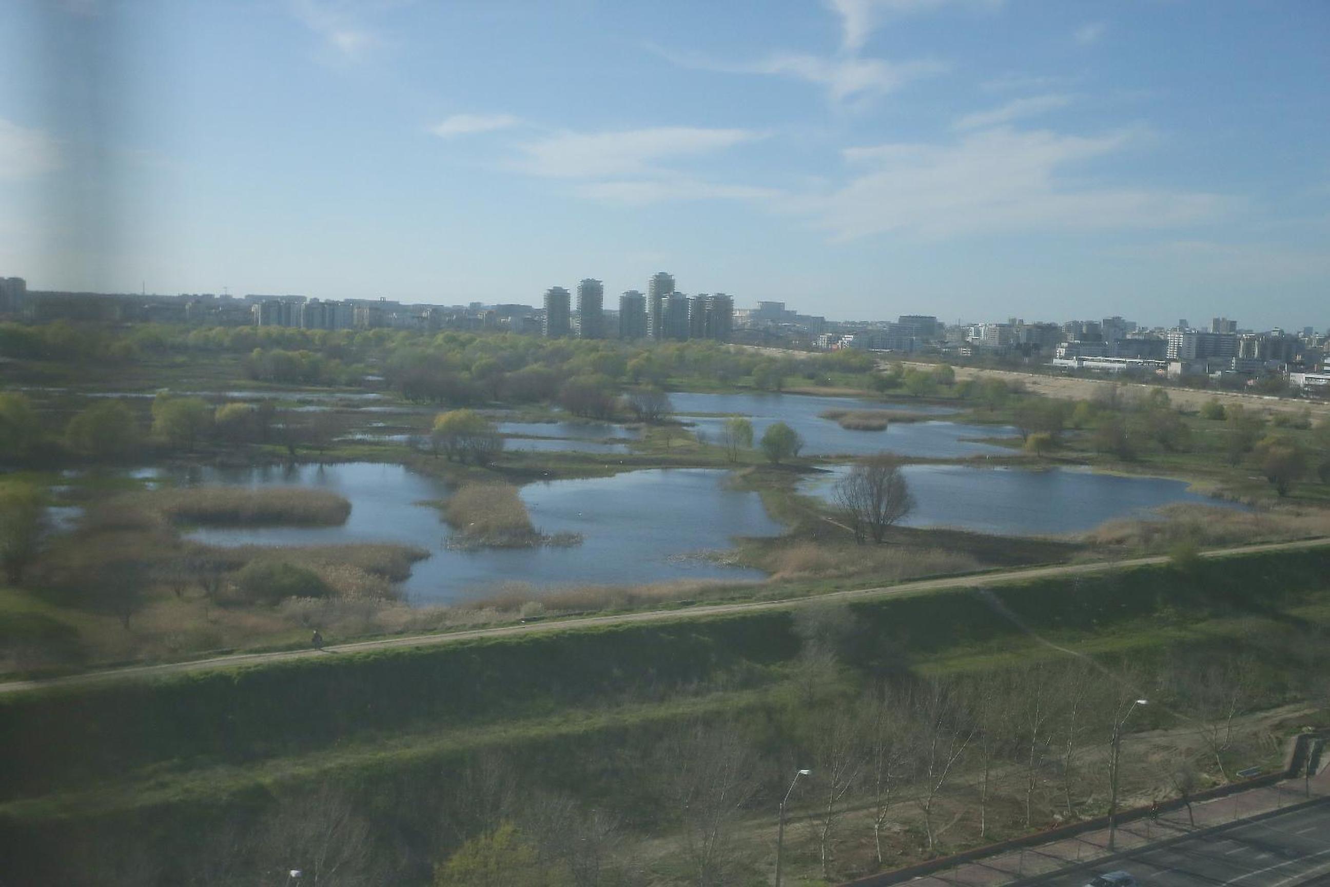 Lake View Aparthotel