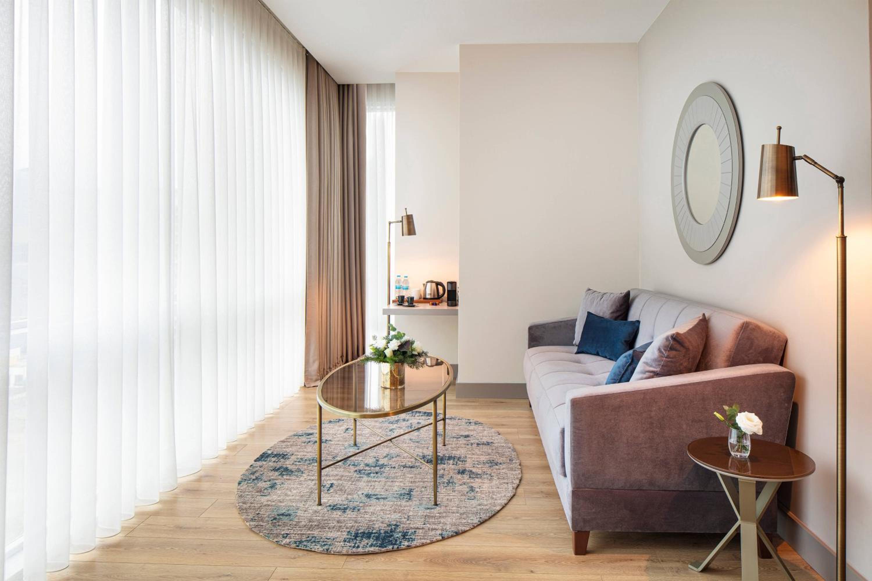 Delta Hotels by Marriott İstanbul Kağıthane - Image 41