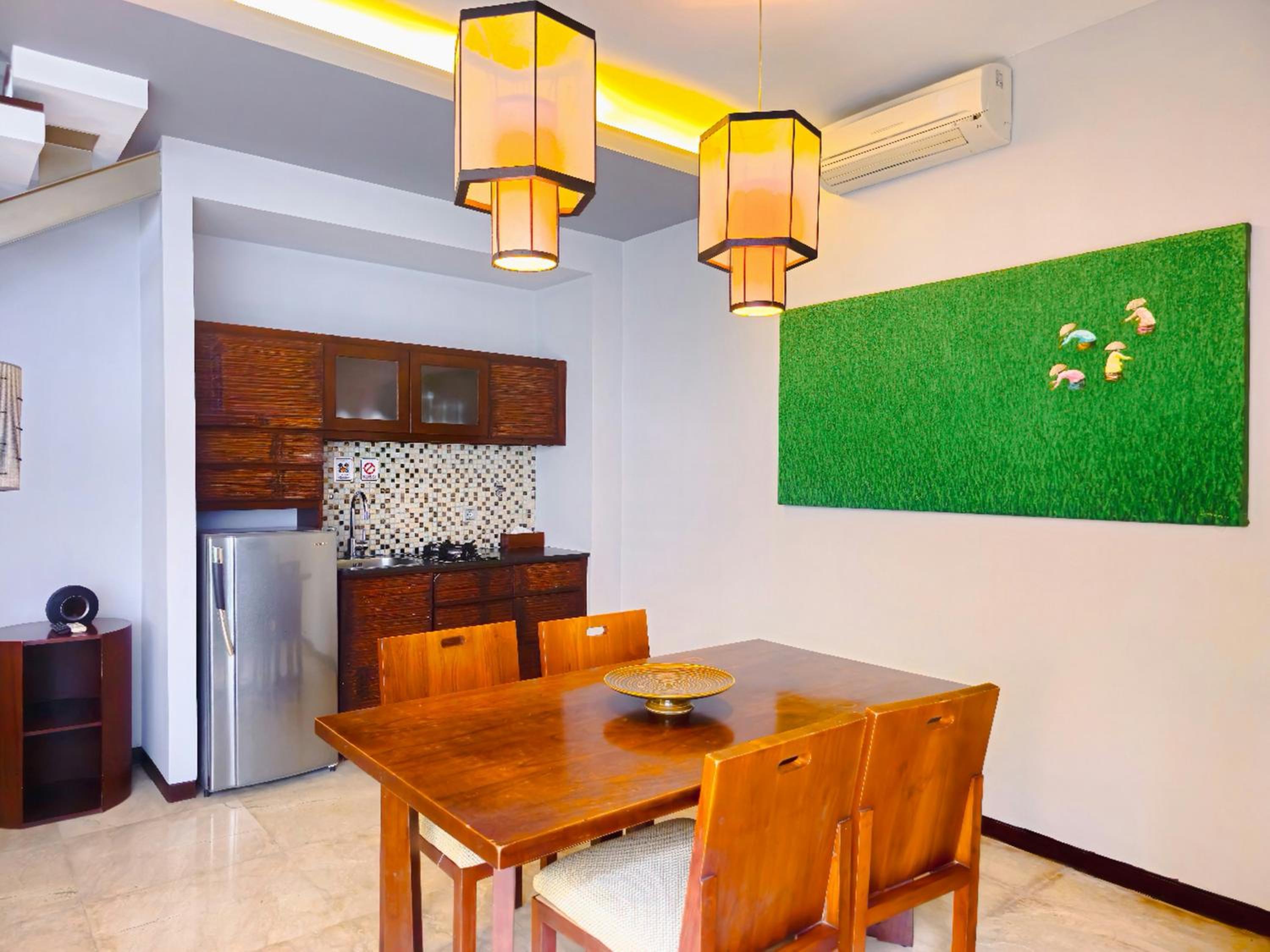 Seminyak Icon - by Karaniya Experience - CHSE certified