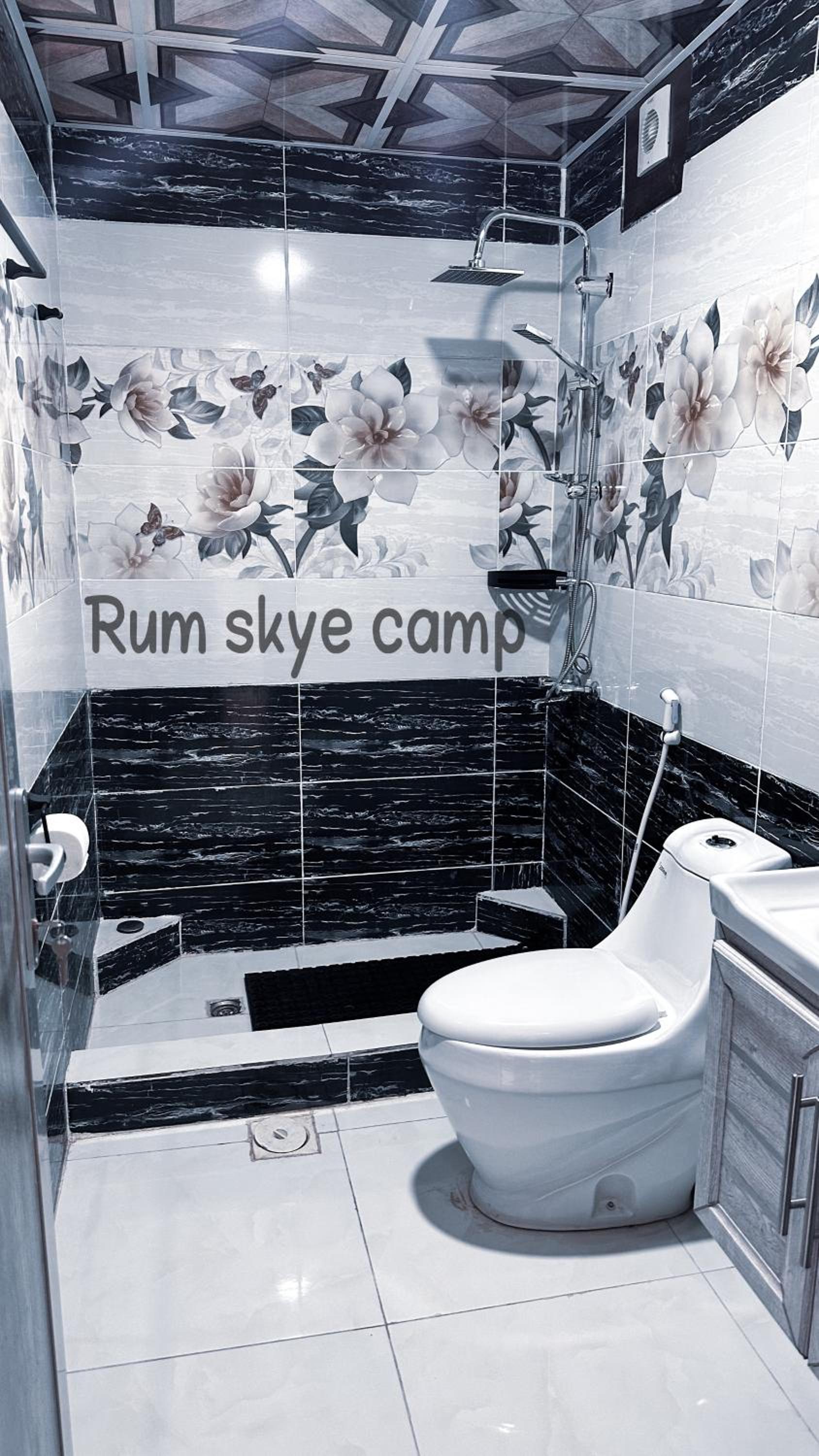RUM ARIZONA lUXURY CAMP