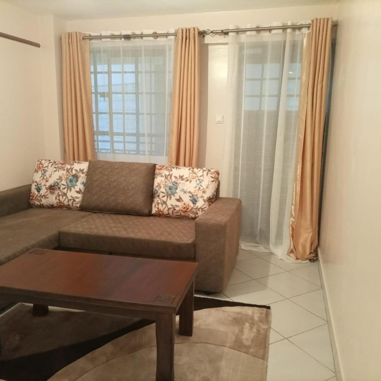 Convenient 1 bedroom in South B-Minutes to CBD&JKIA view 2