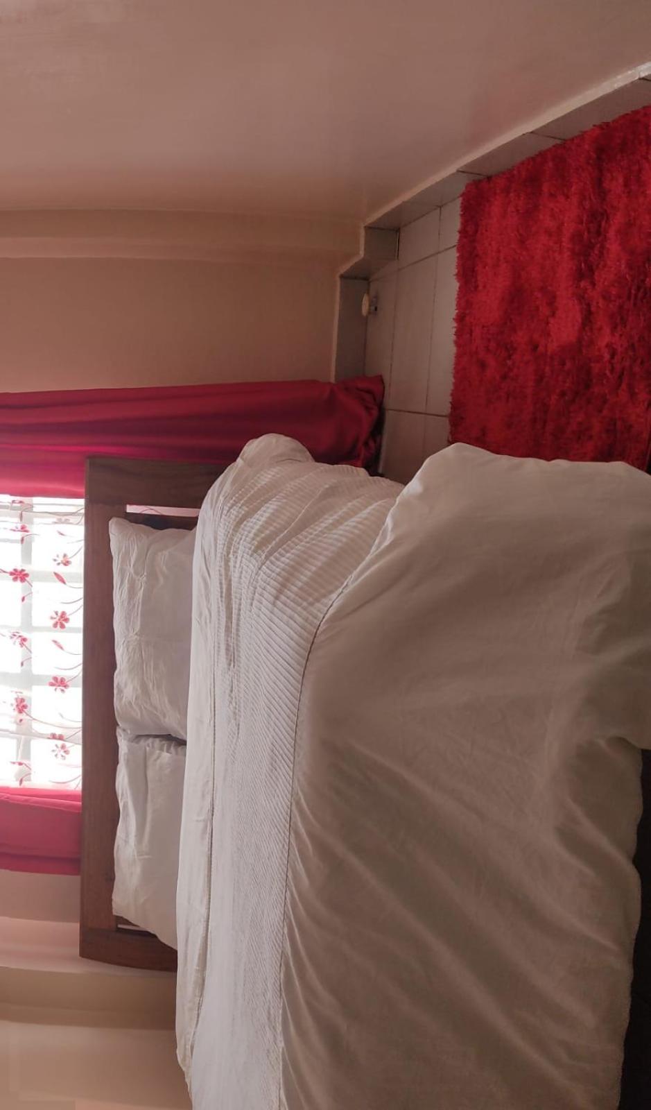 Convenient 1 bedroom in South B-Minutes to CBD&JKIA view 5