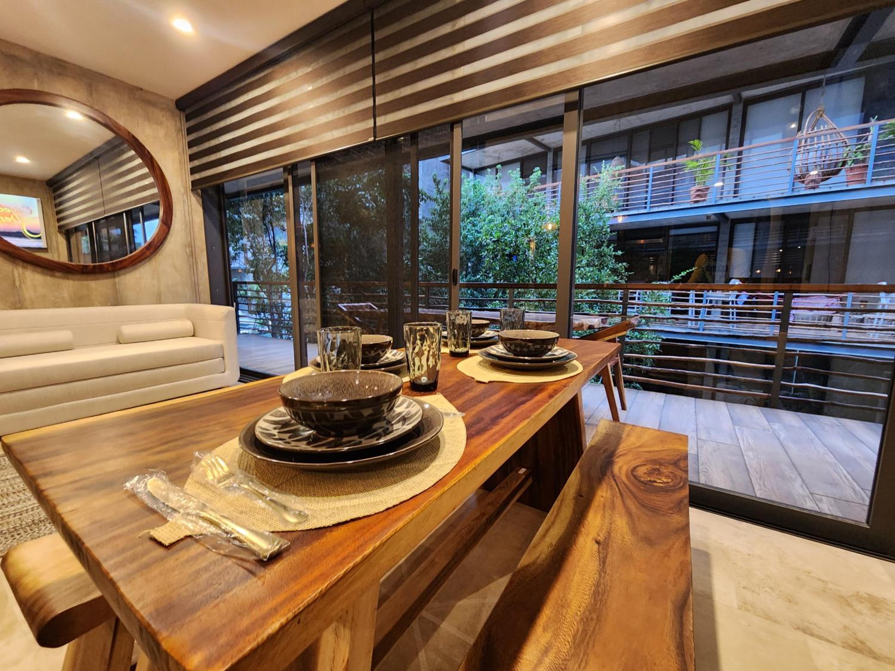 dining