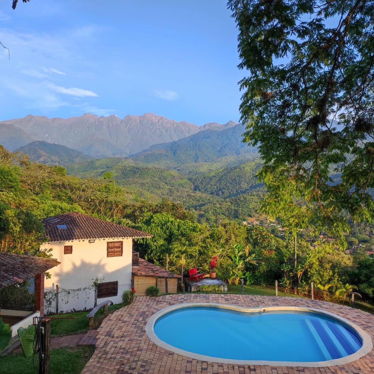 La Villa The View