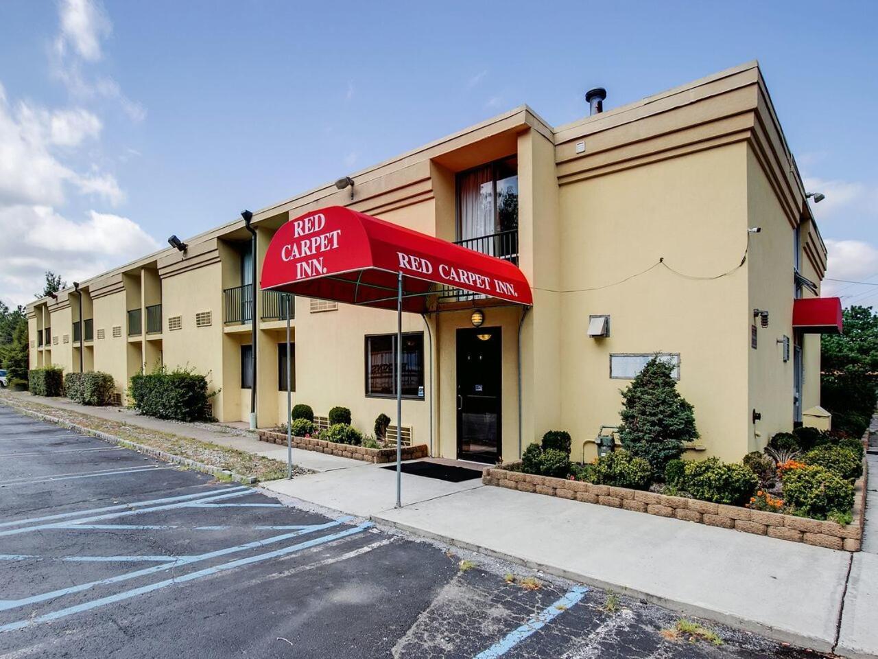 Scottish Inn Whippany view 4