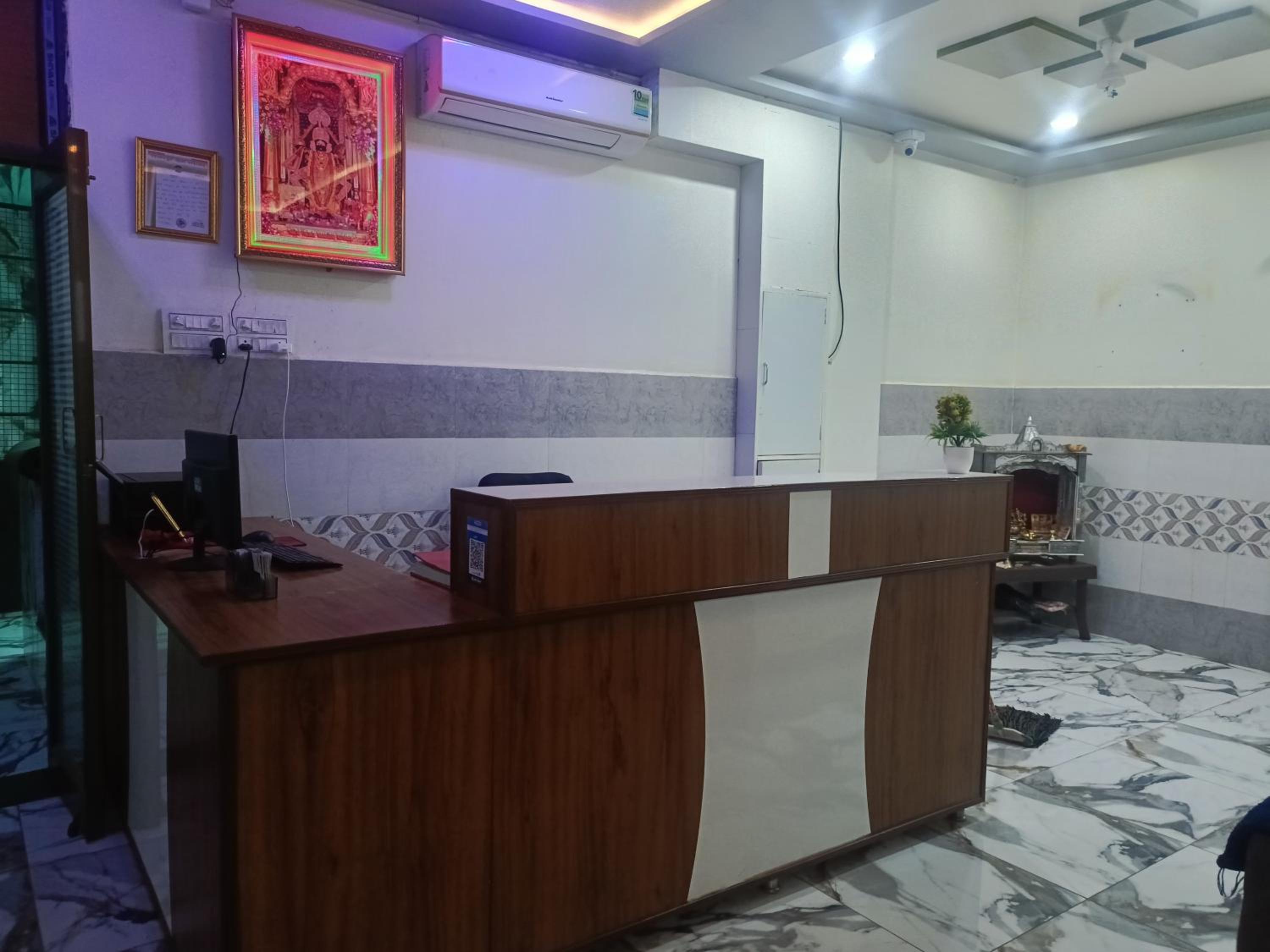 Hotel Devkamal