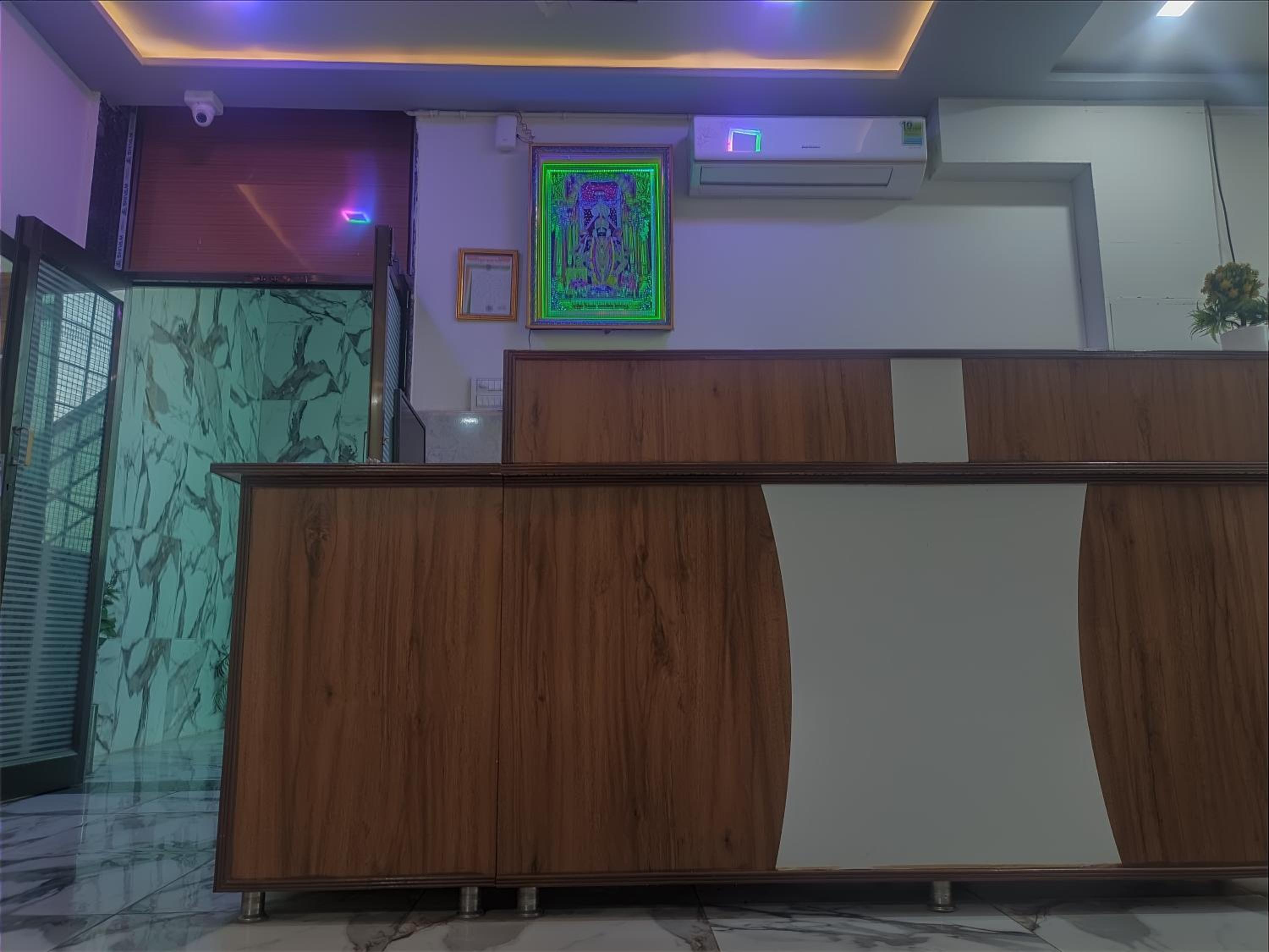 Hotel Devkamal