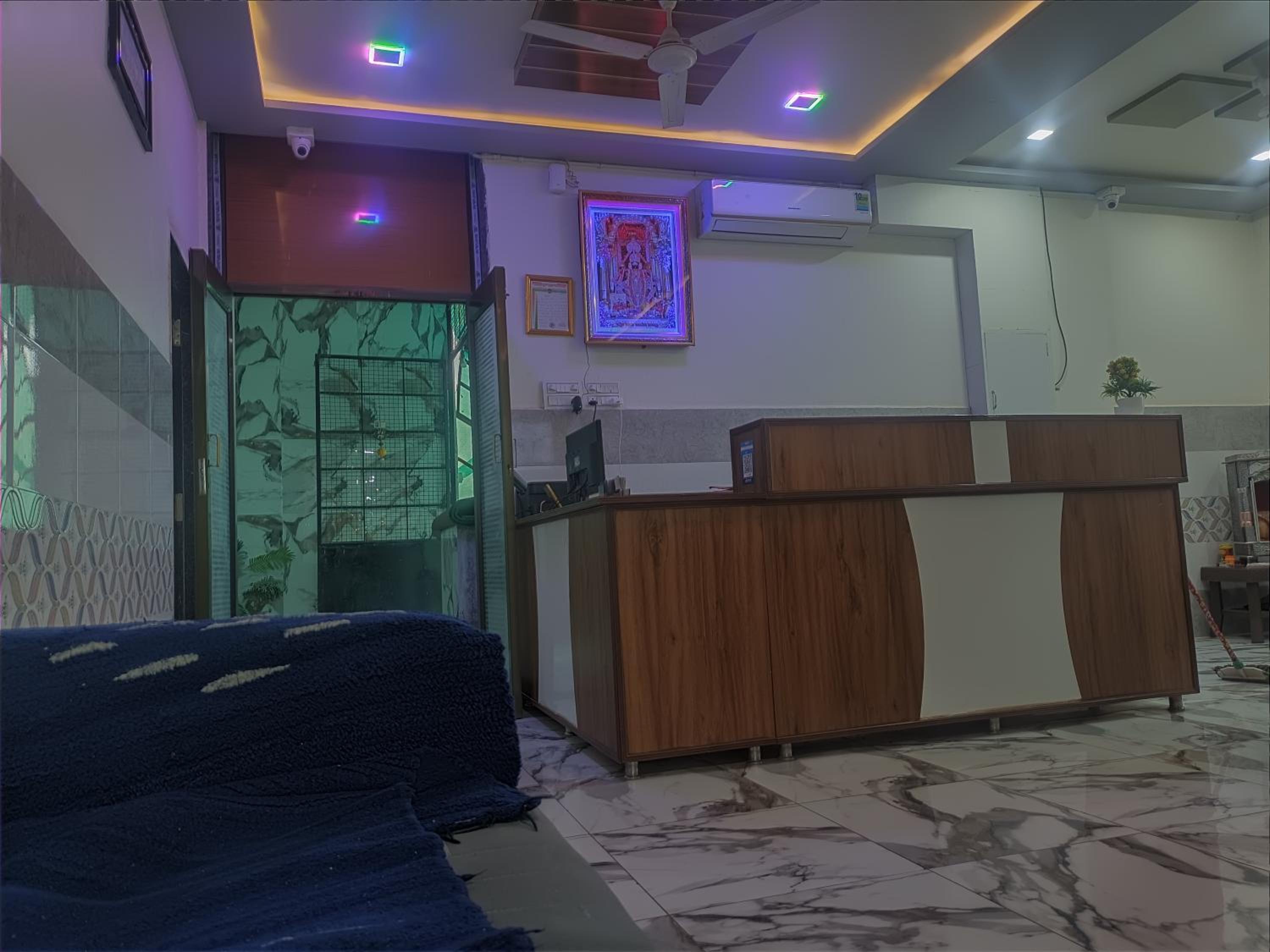 Hotel Devkamal