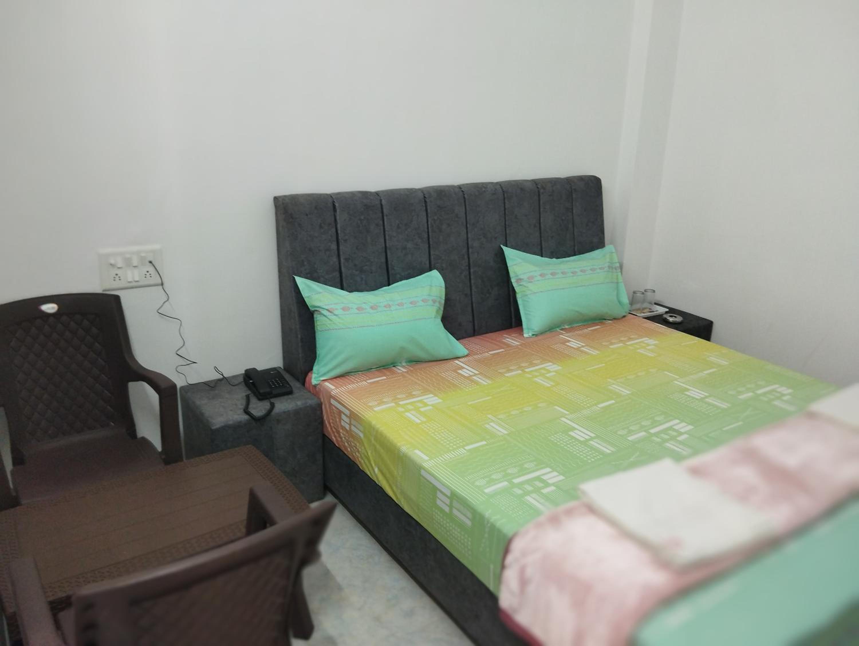 Hotel Devkamal